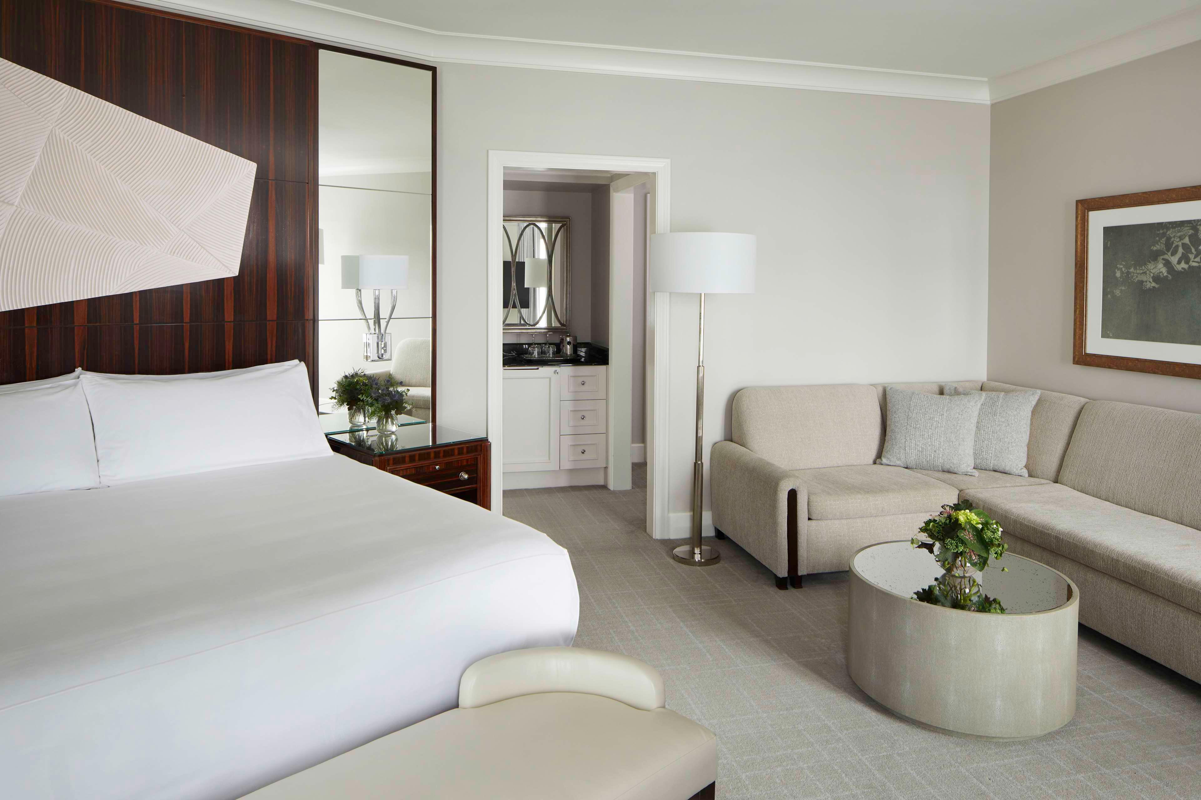 Junior Suite King Size Bed