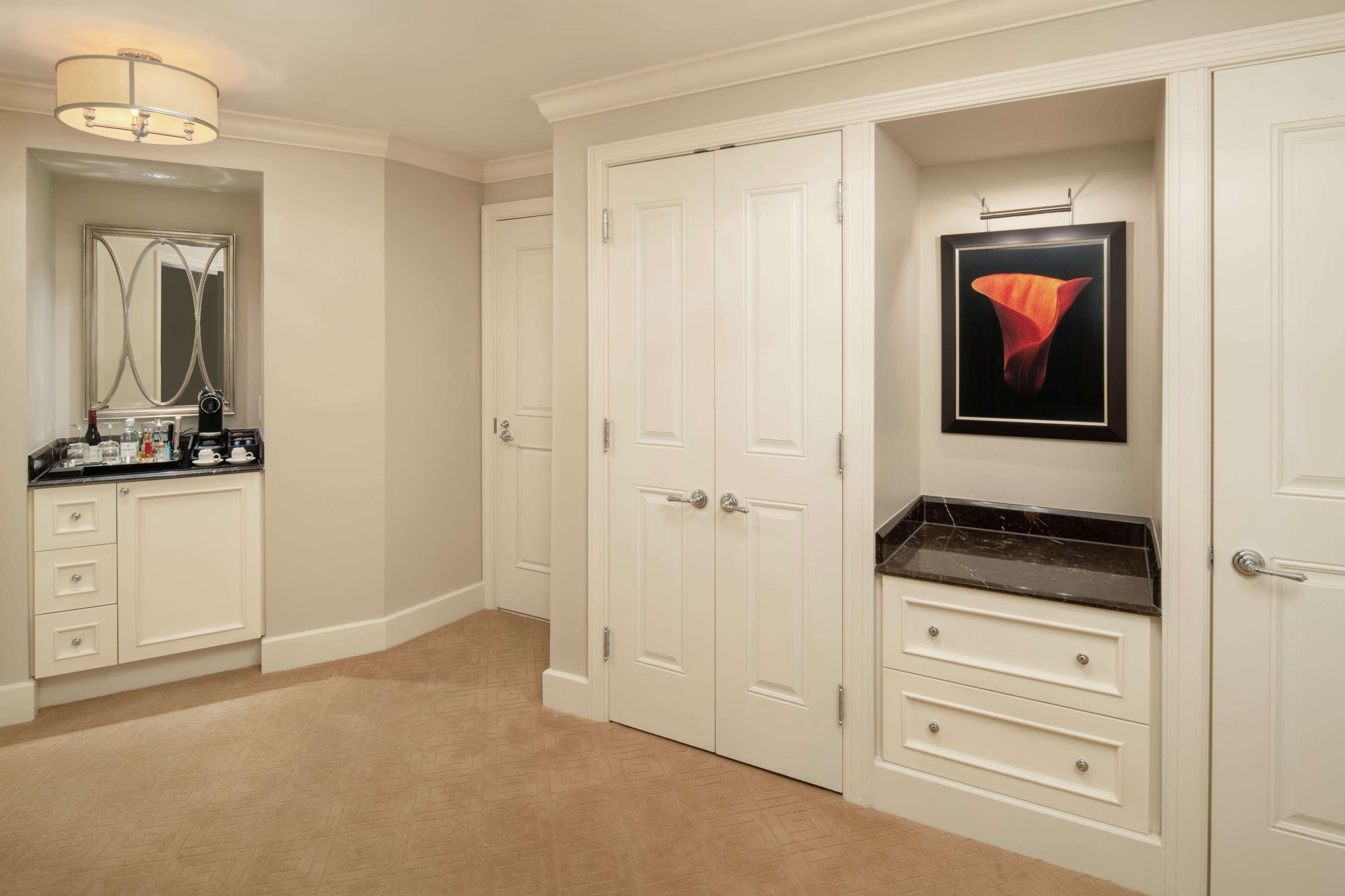 Room Premier King Bed