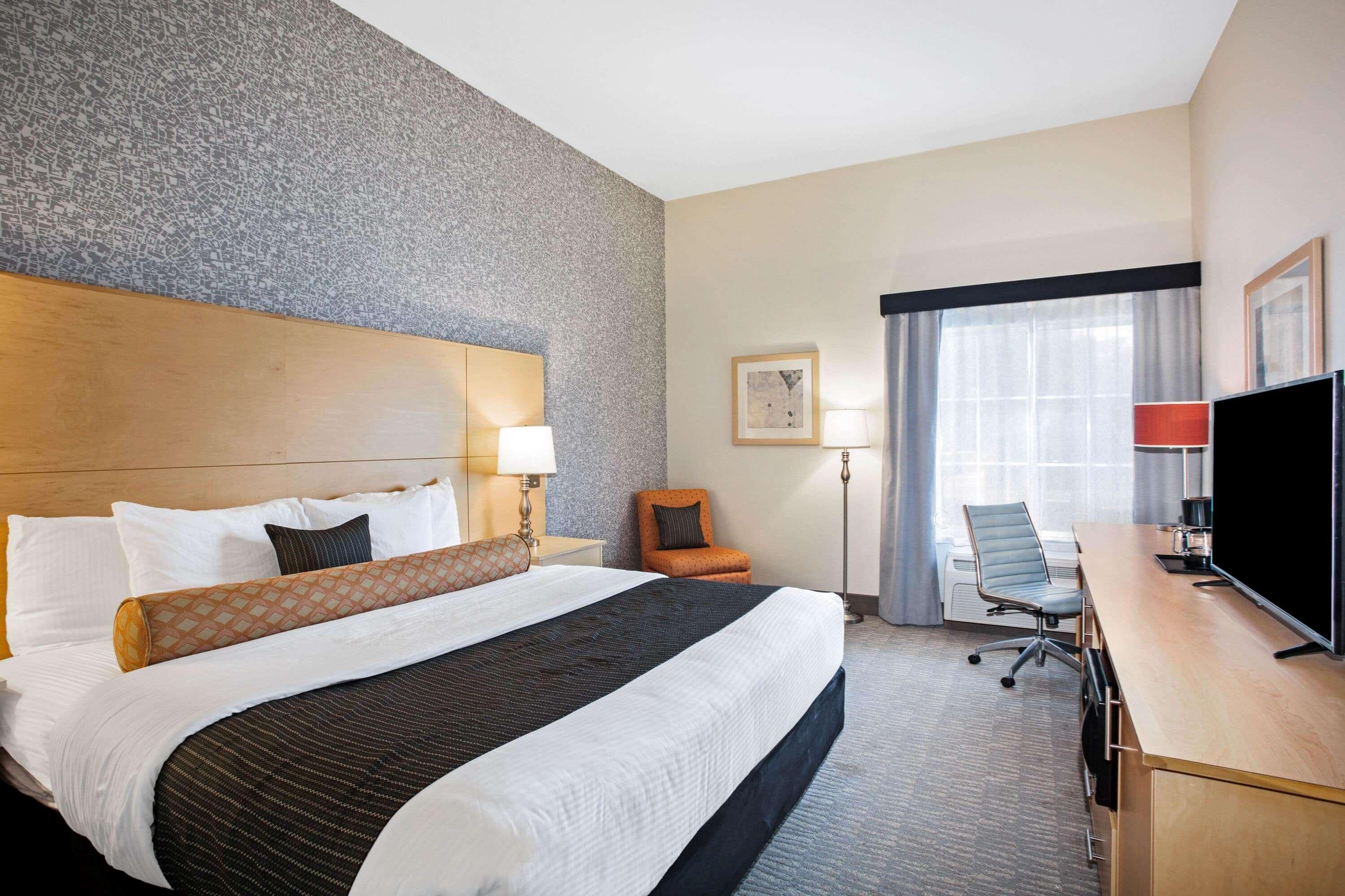 Double King Bed Non Smoking