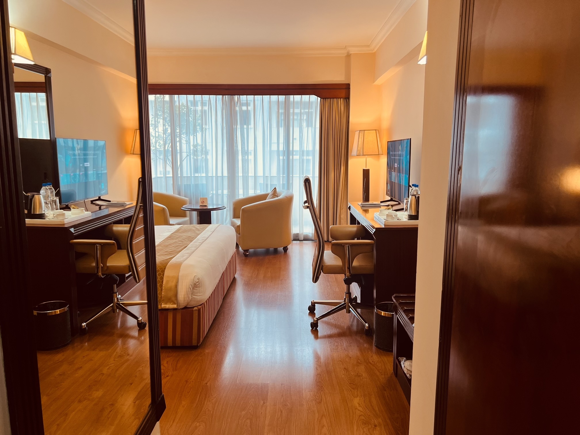 Double Deluxe King Bed