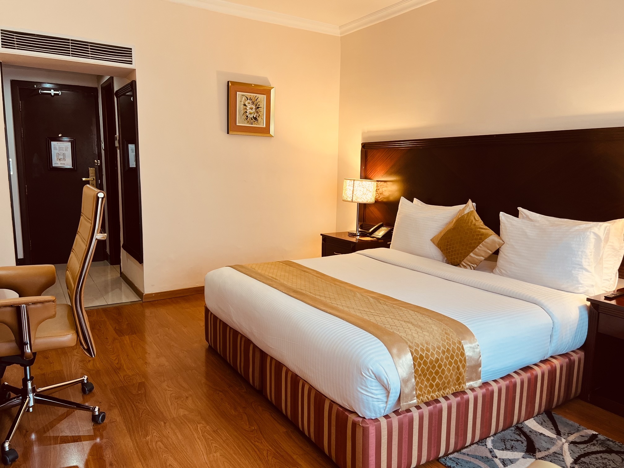 Double Deluxe King Bed