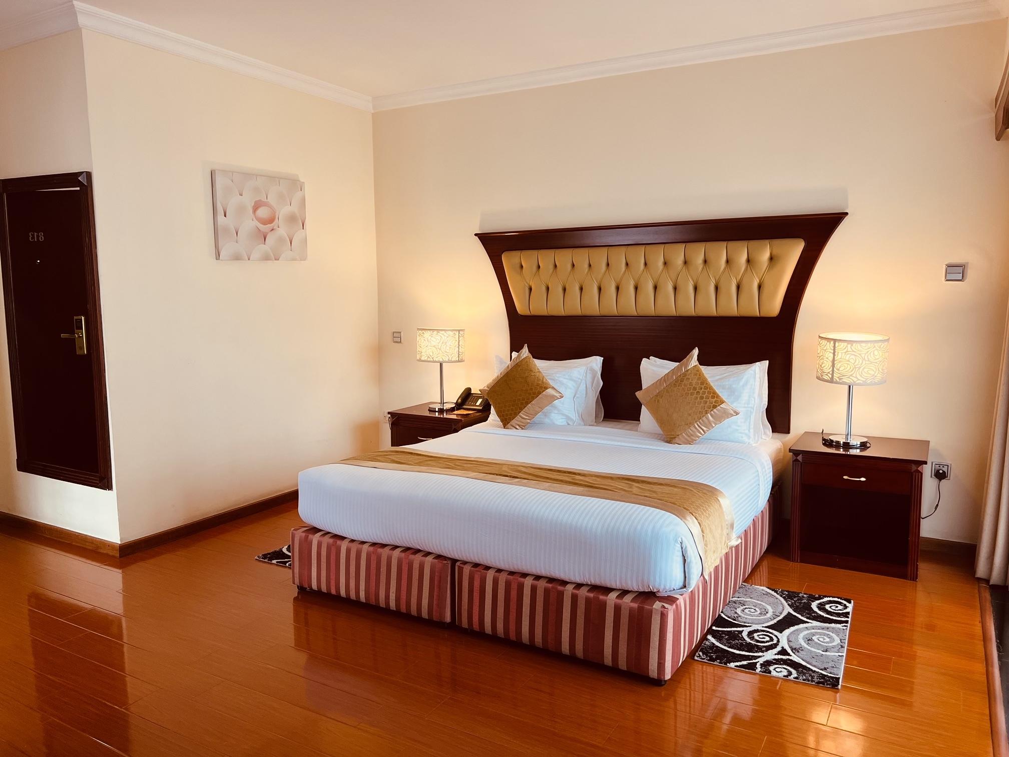 Junior Suite Business