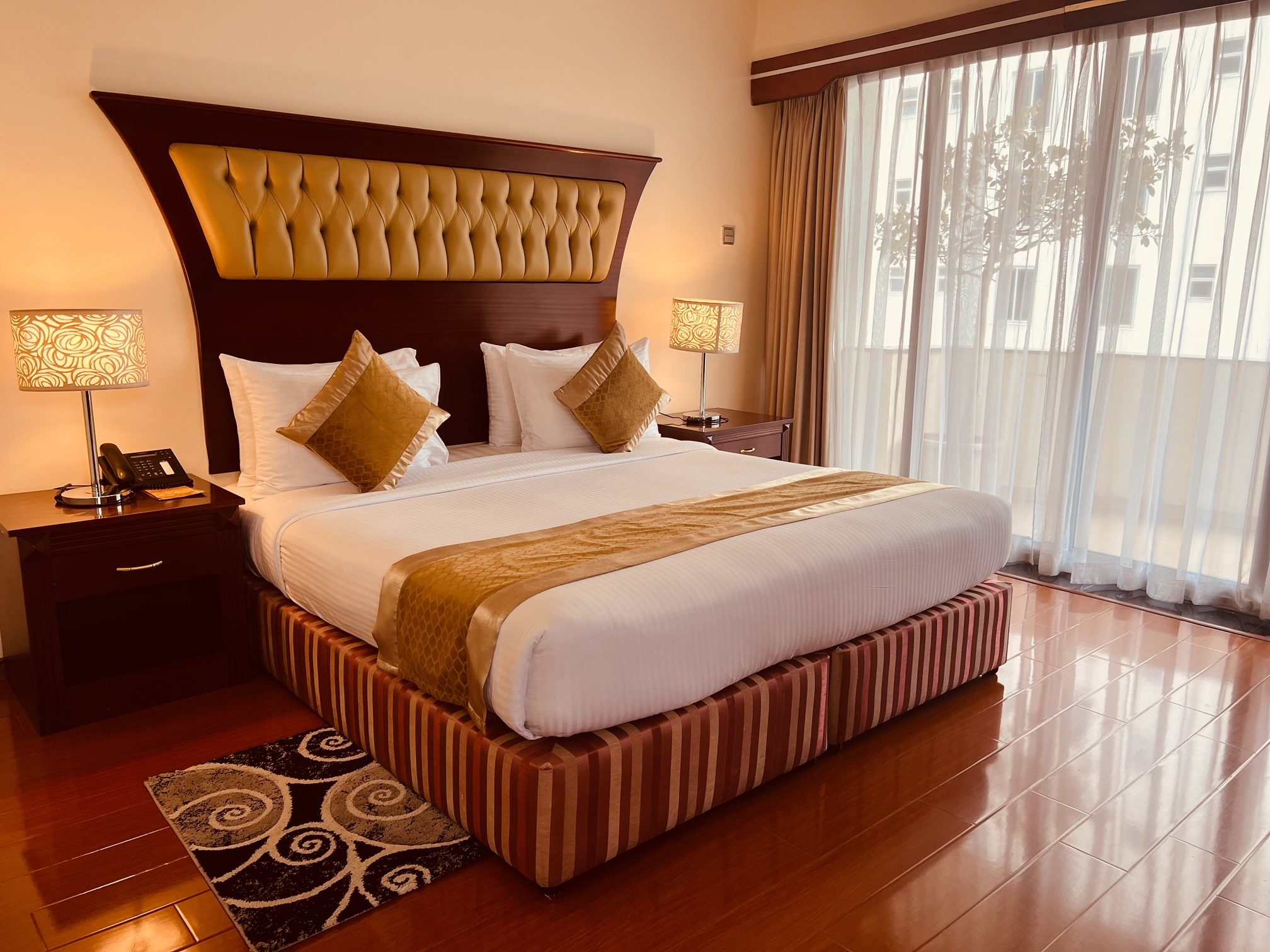 Junior Suite Business