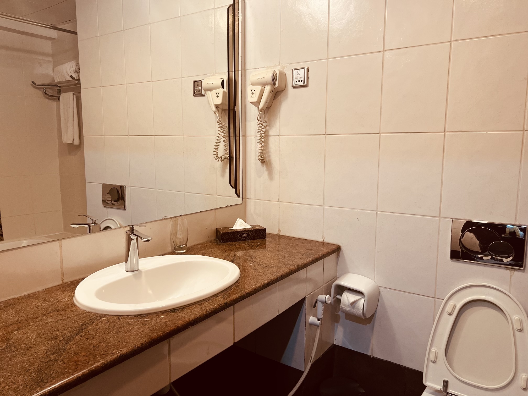 Single Deluxe King Bed