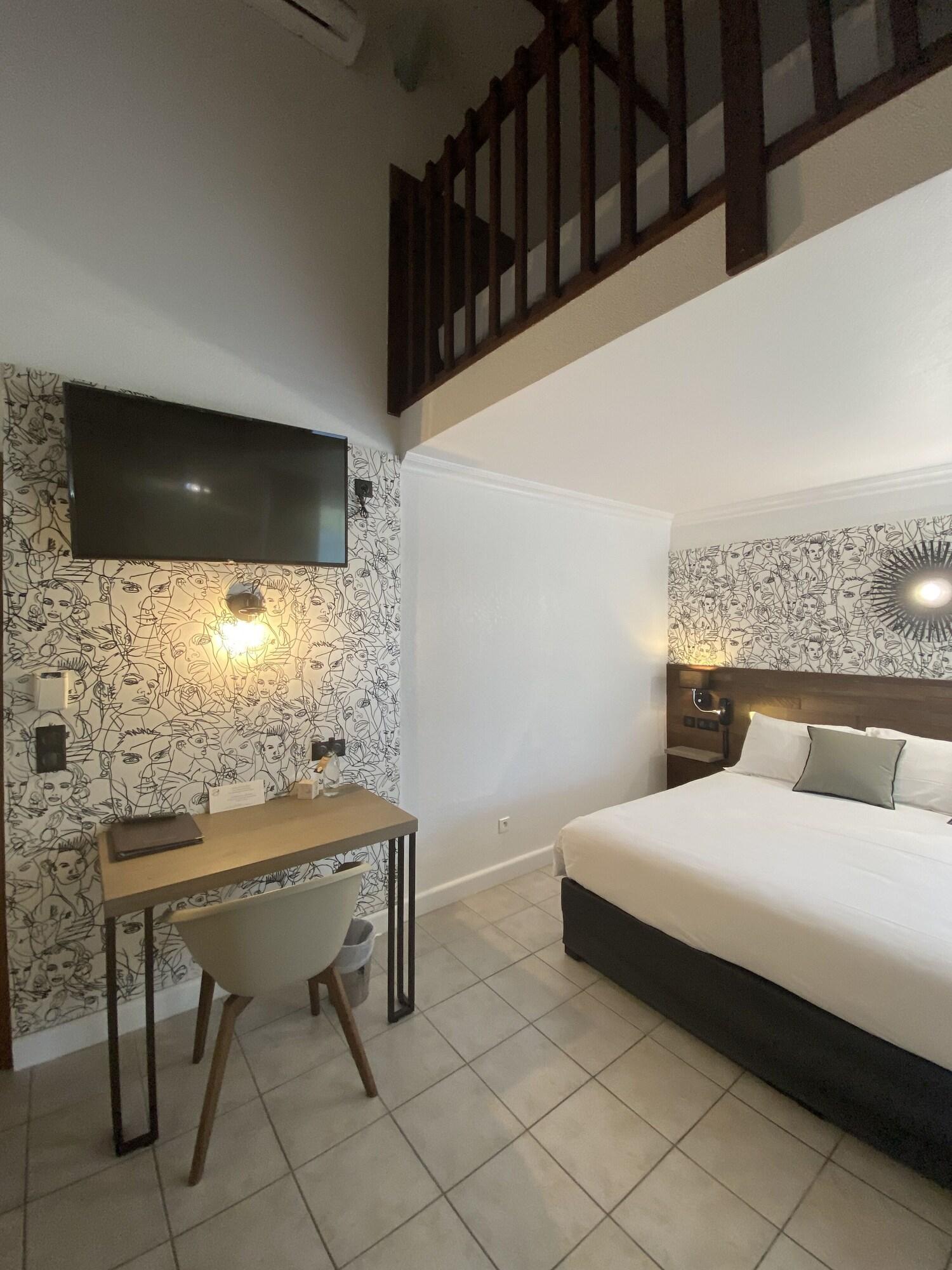 Quadruple Three Beds