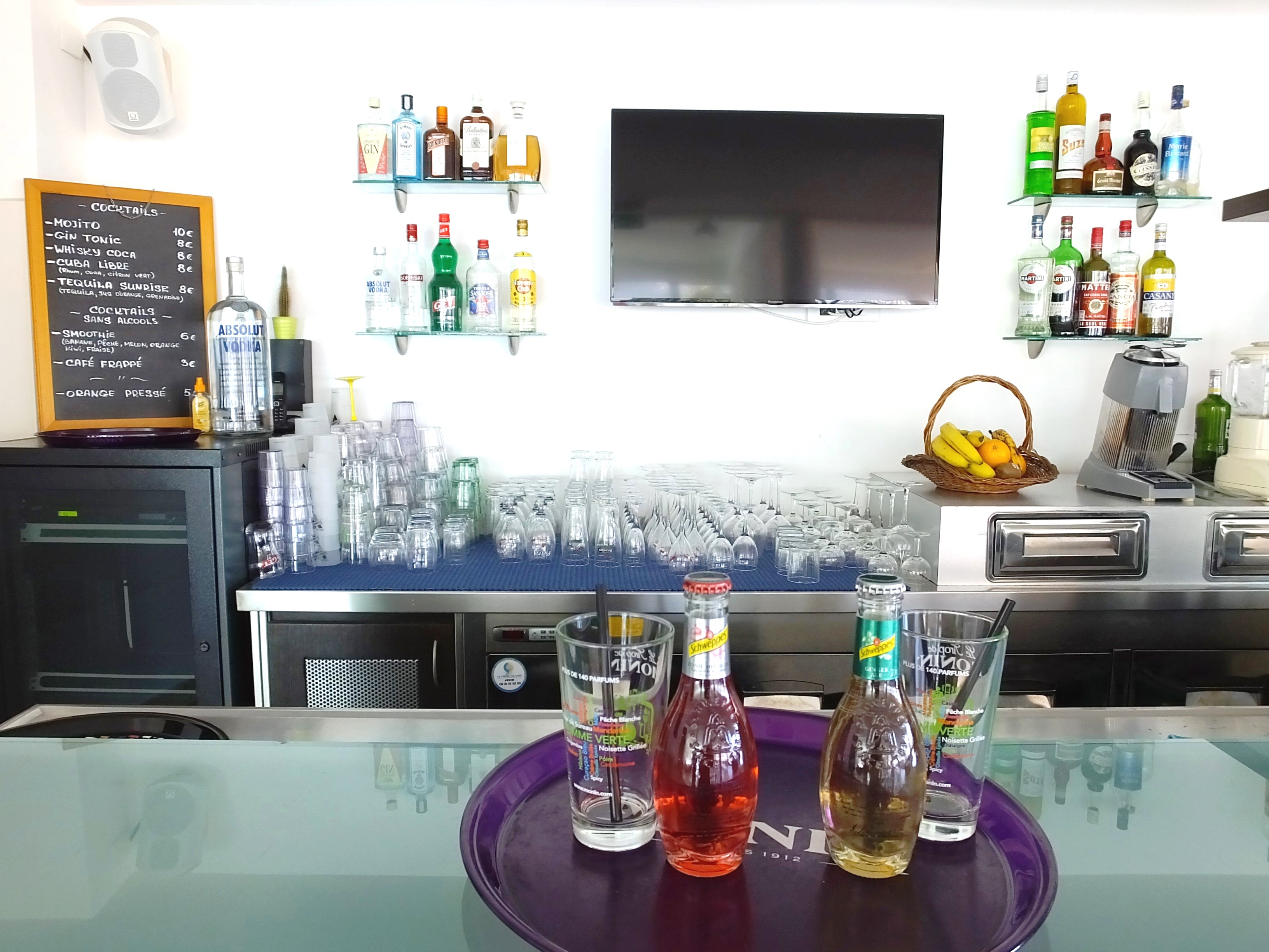 Bar