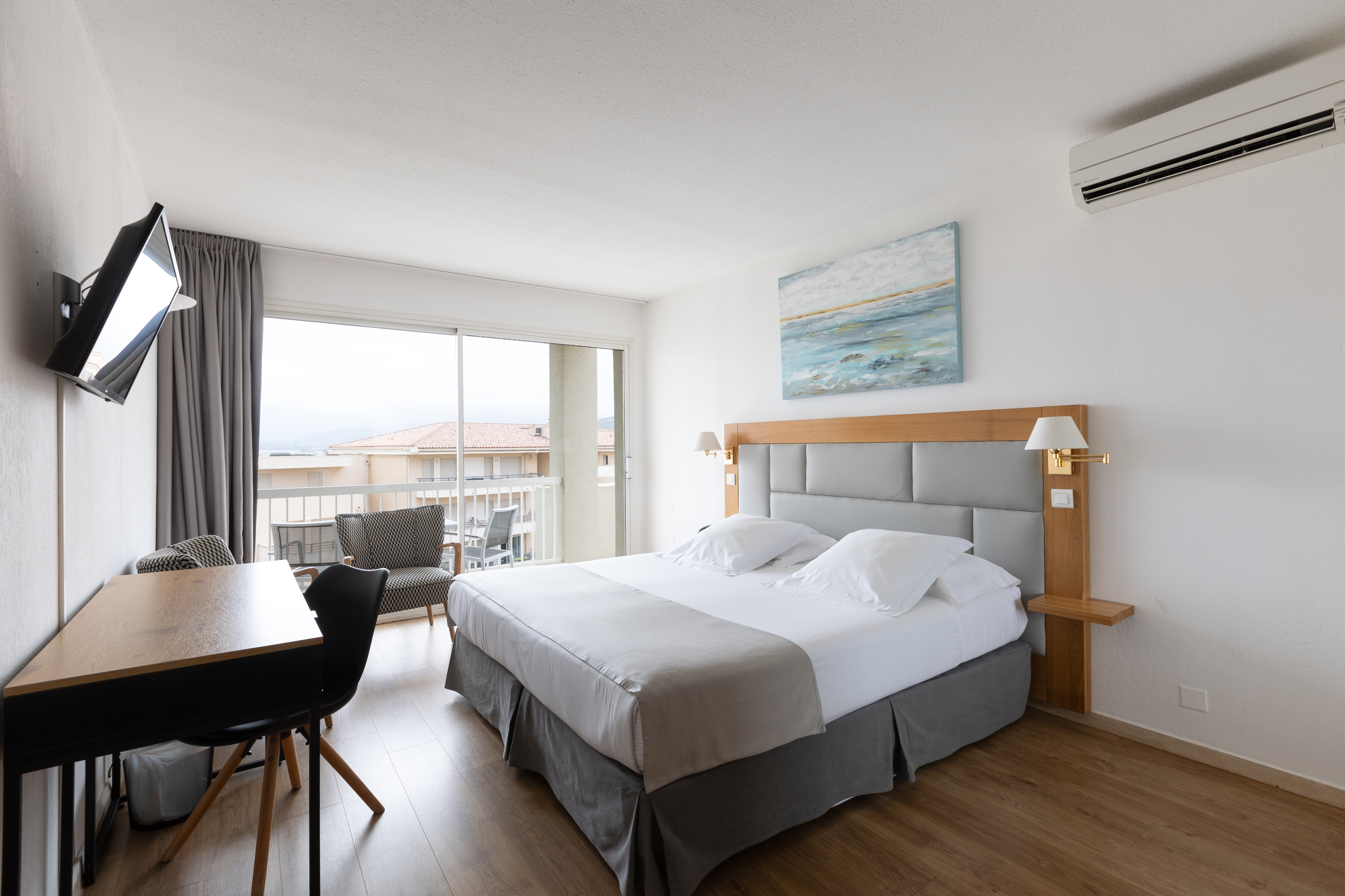 Double or Twin Executive