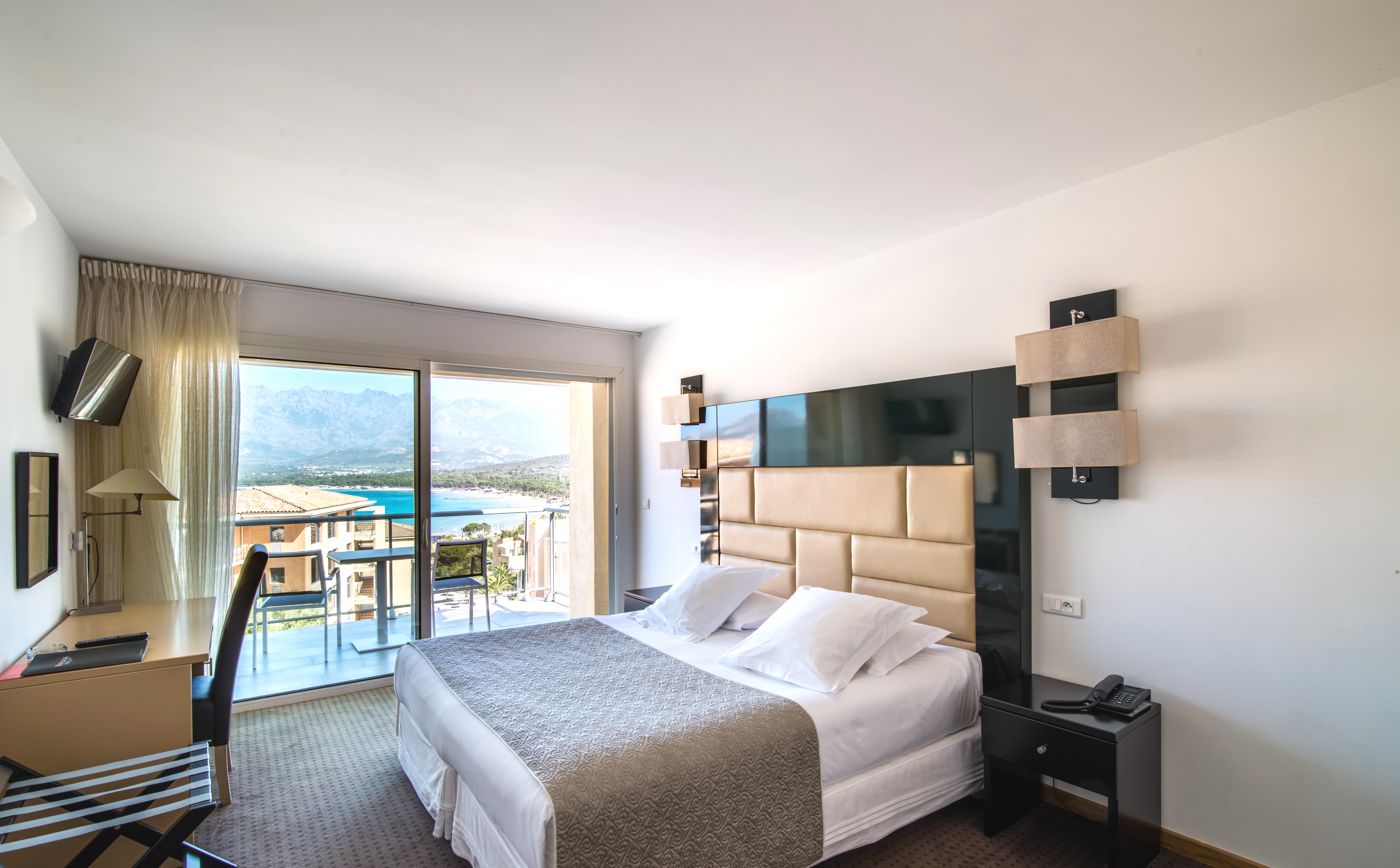 Double or Twin Deluxe