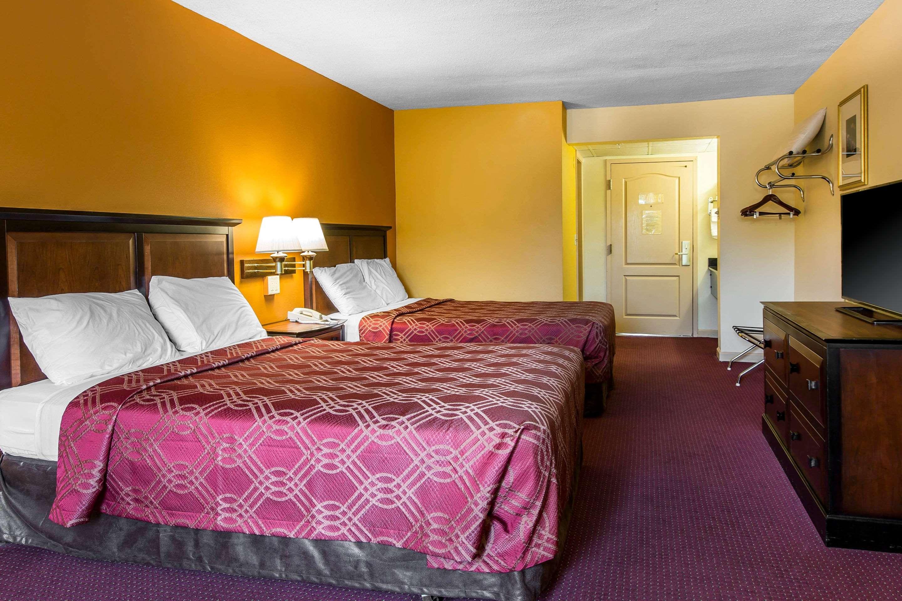 Quadruple Two Double Beds Non Smoking