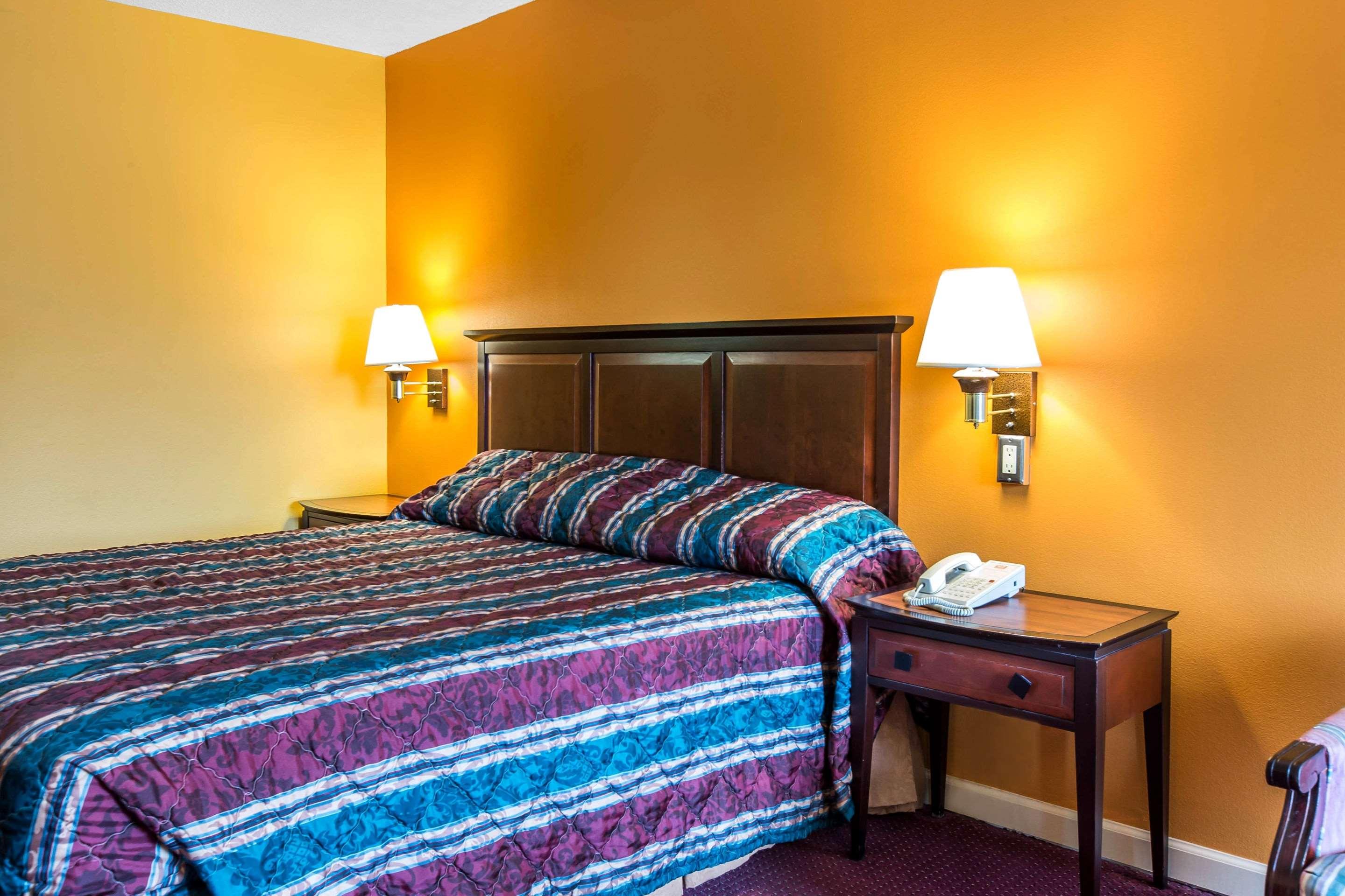 Double King Bed Non Smoking