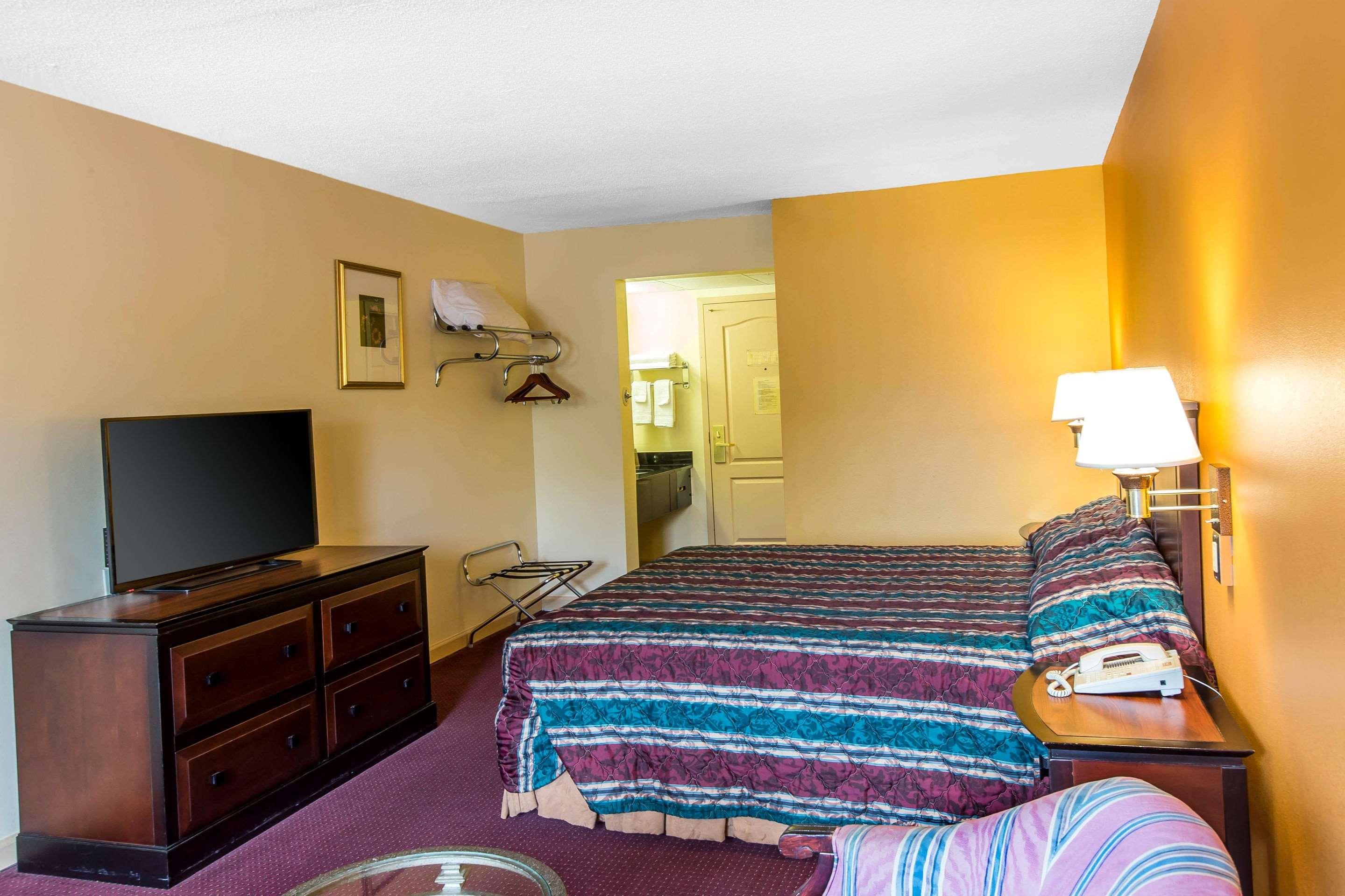 Double King Bed Non Smoking