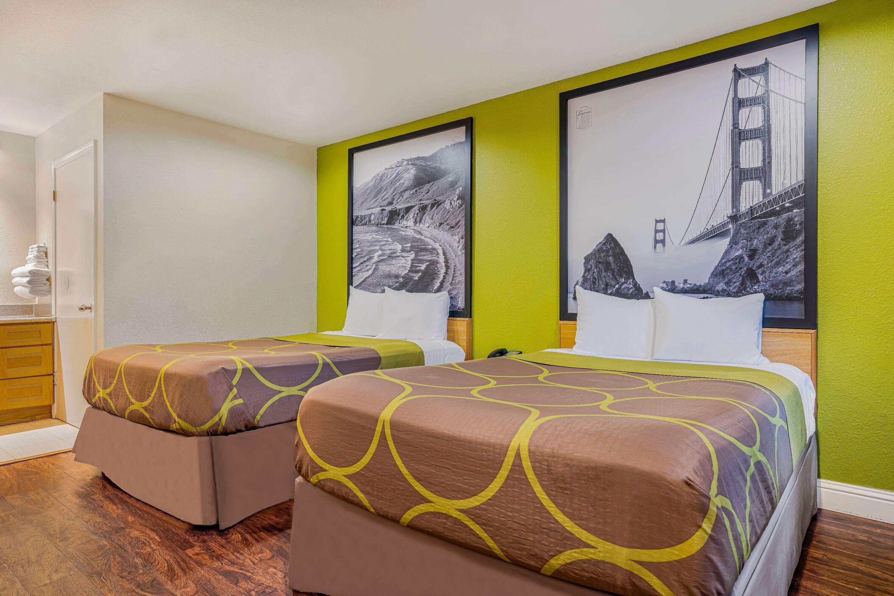 Room Two Double Beds