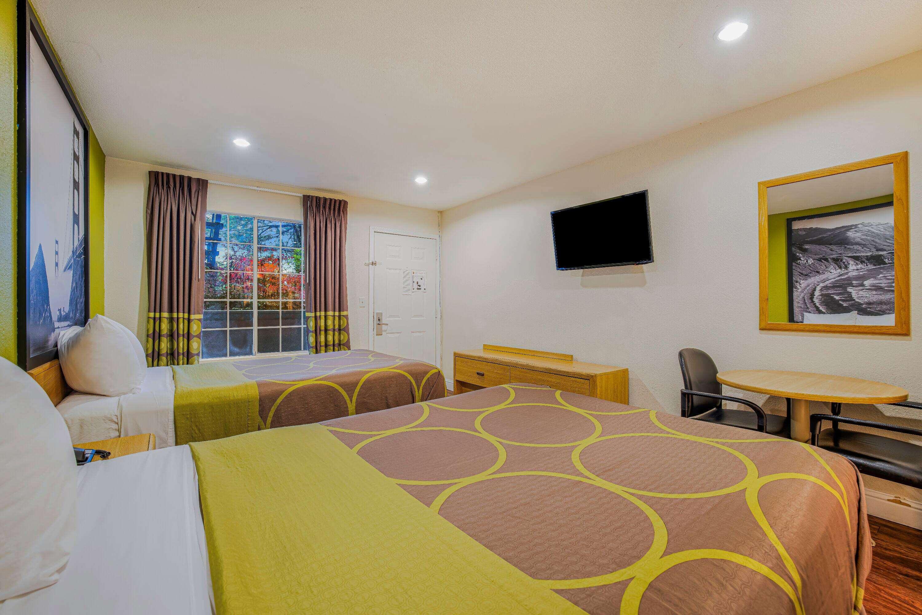 Room Two Double Beds