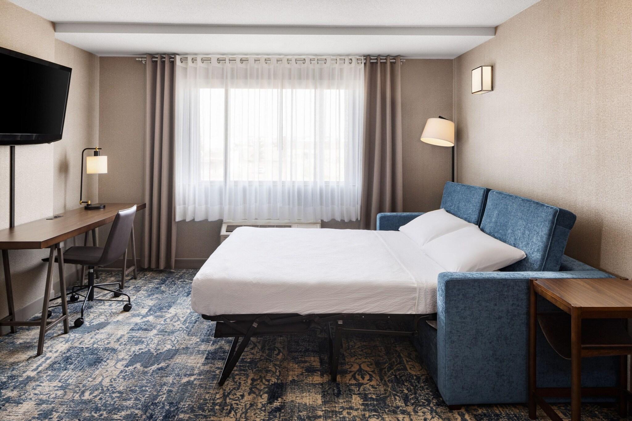 Suite Queen Size Bed