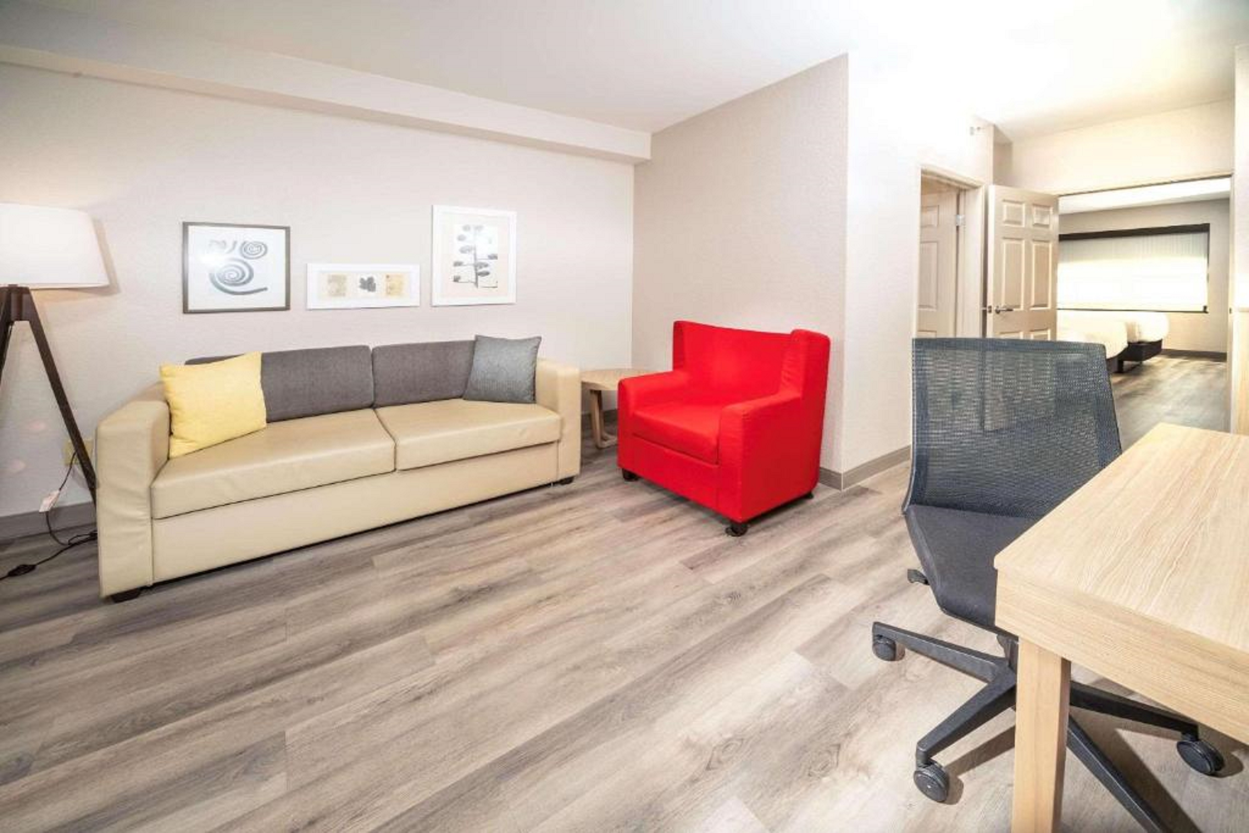 Suite Two Queen Beds One Bedroom