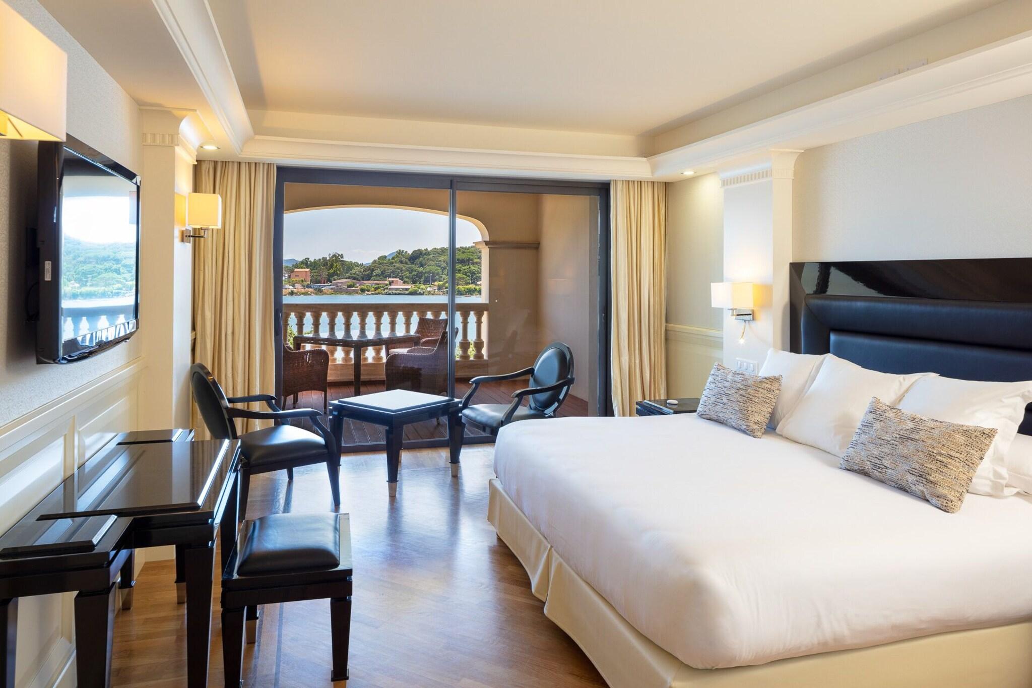 Triple Superior Sea View