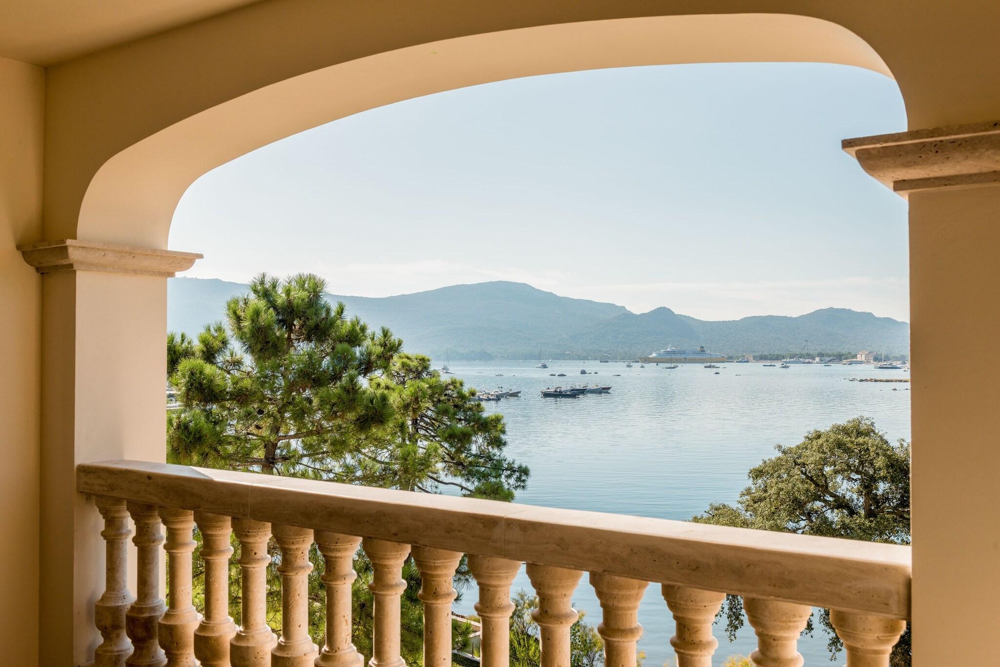 Triple Superior Sea View