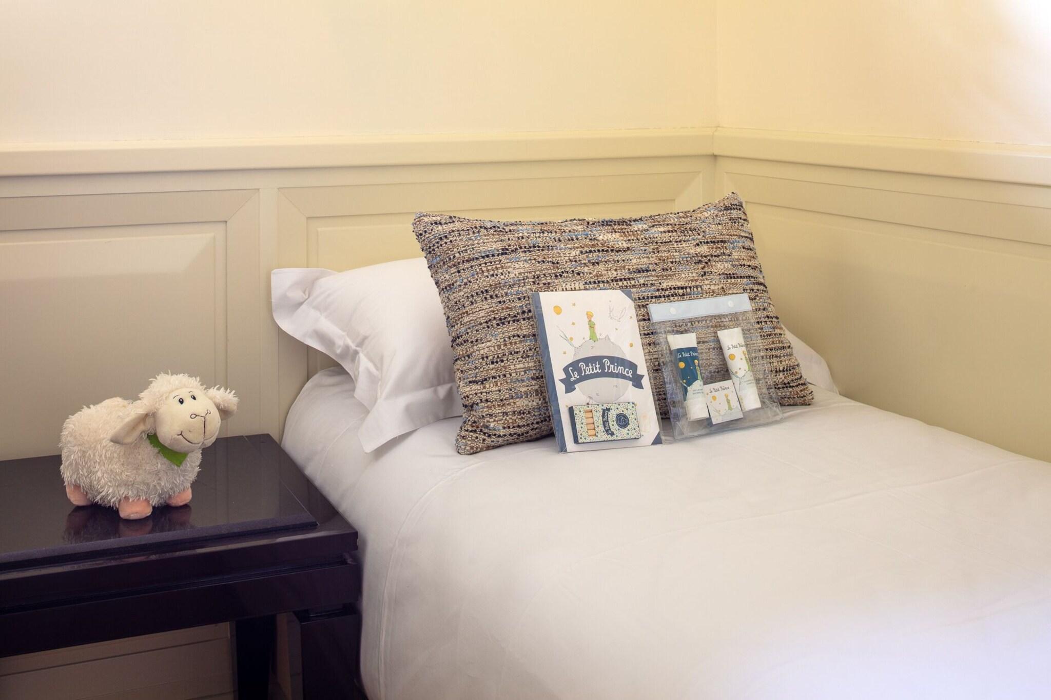 Triple Superior Sea View