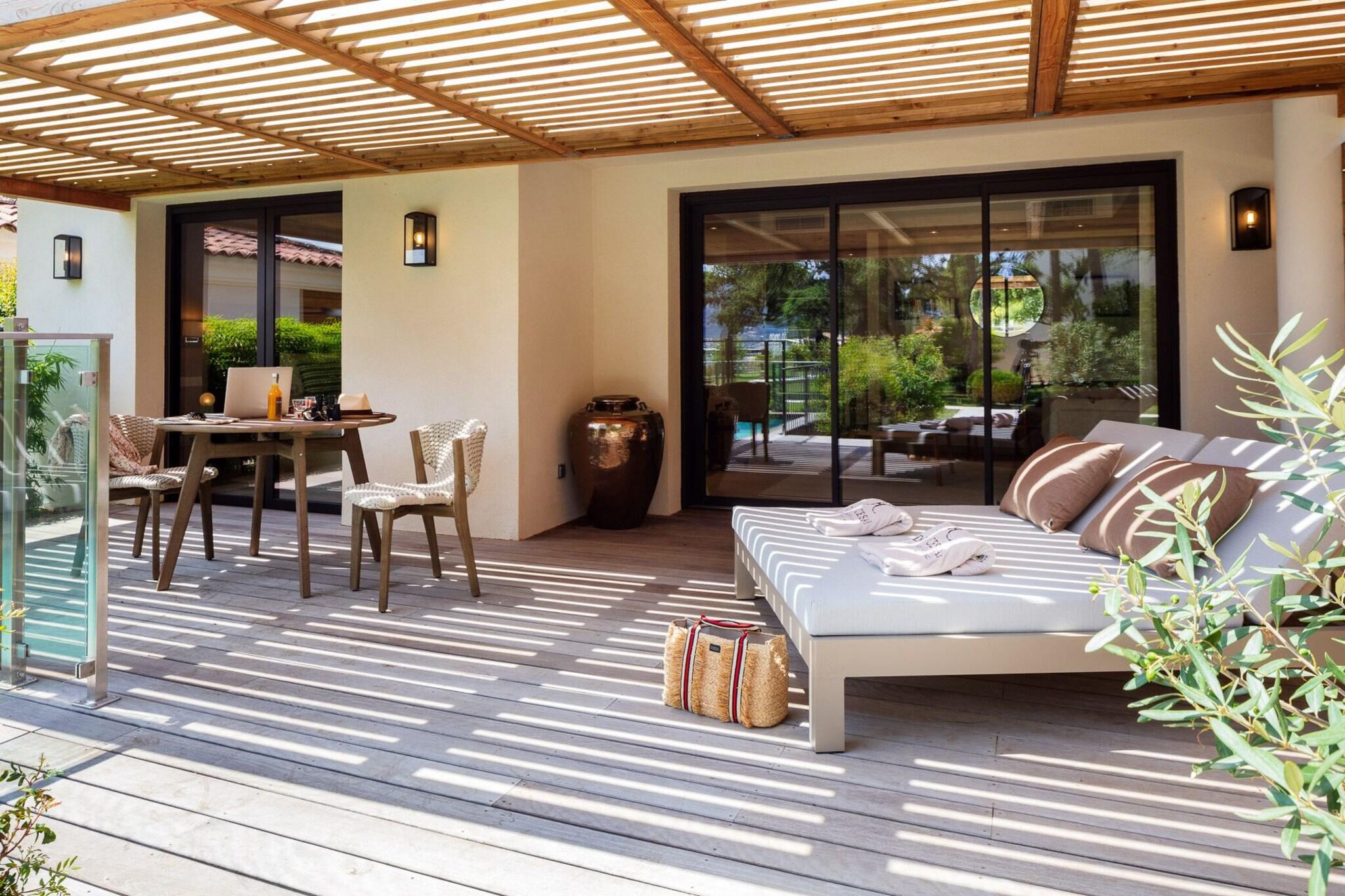 Double King Size Bed