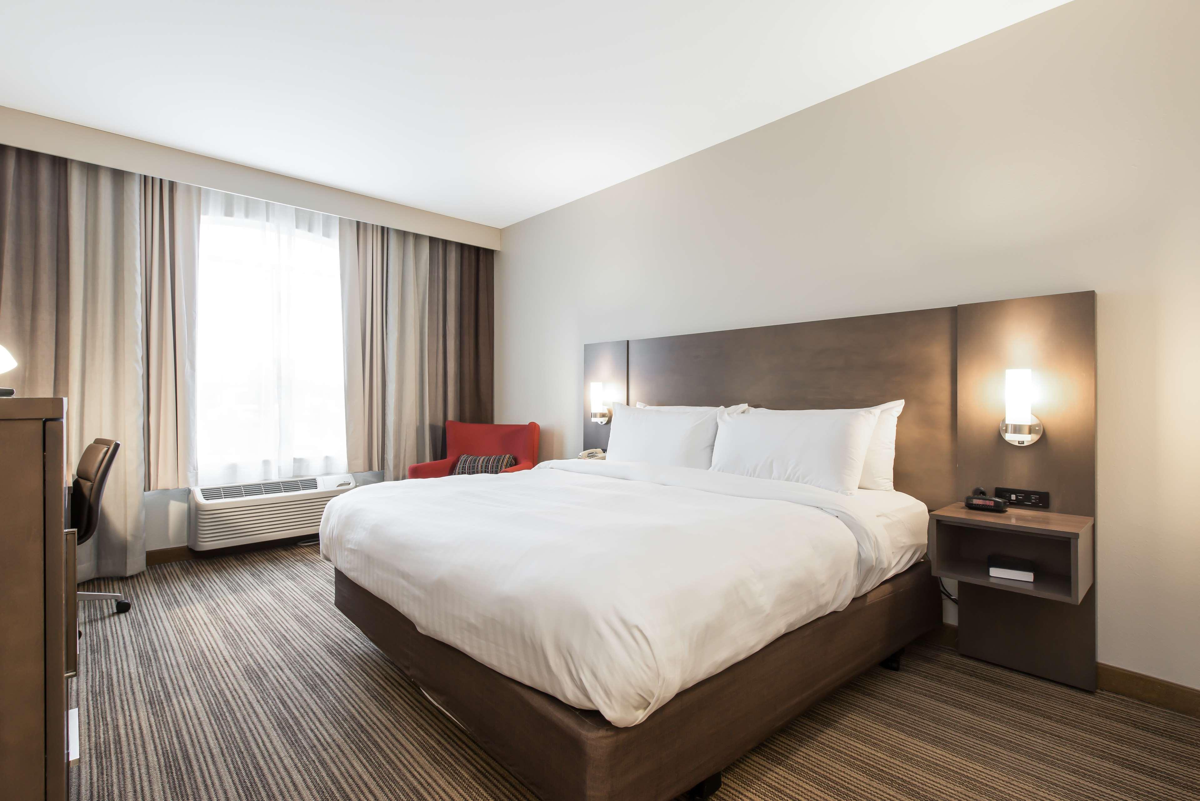 Double King Bed Non Smoking