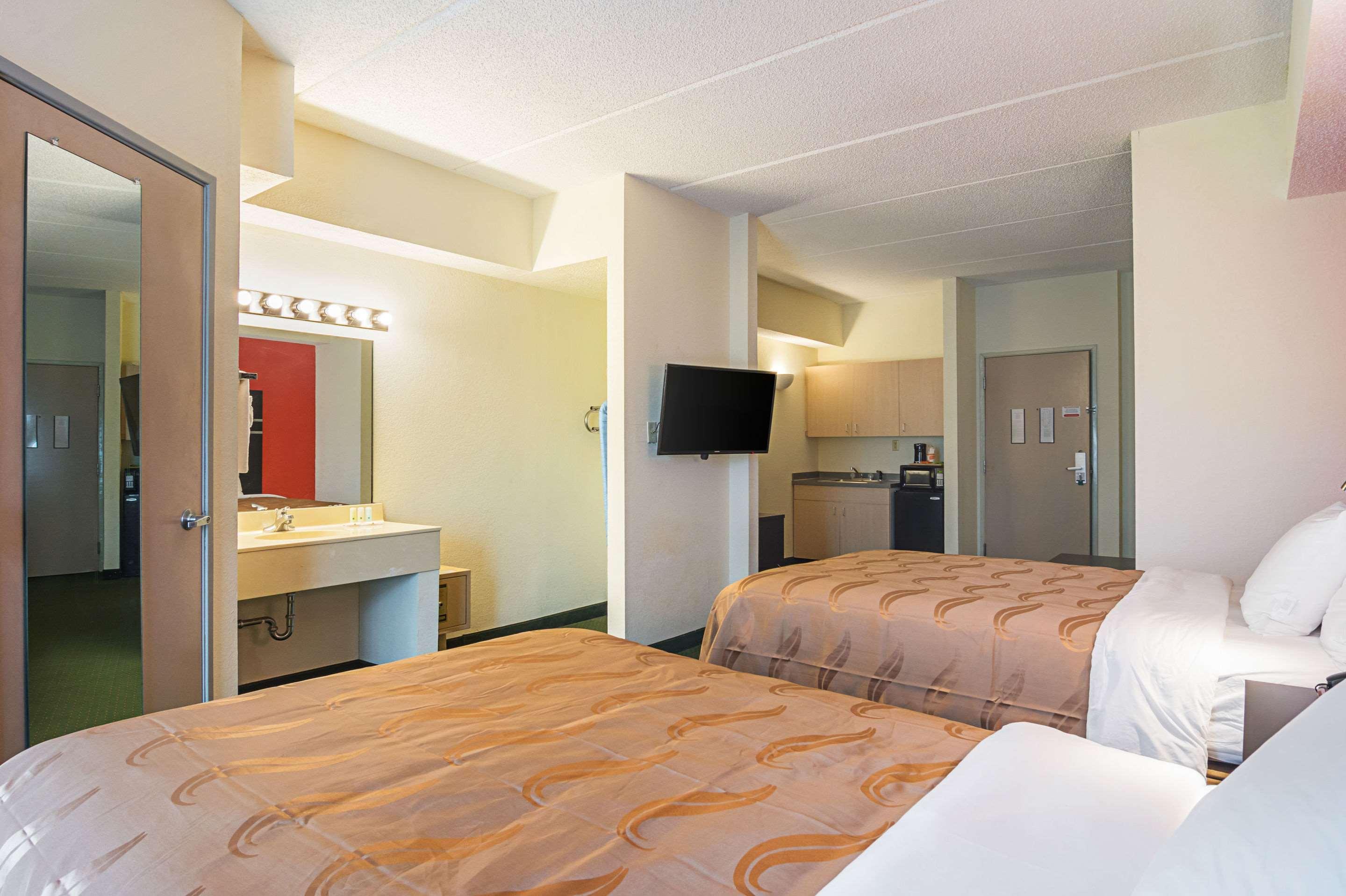 Suite Two Double Beds Non Smoking