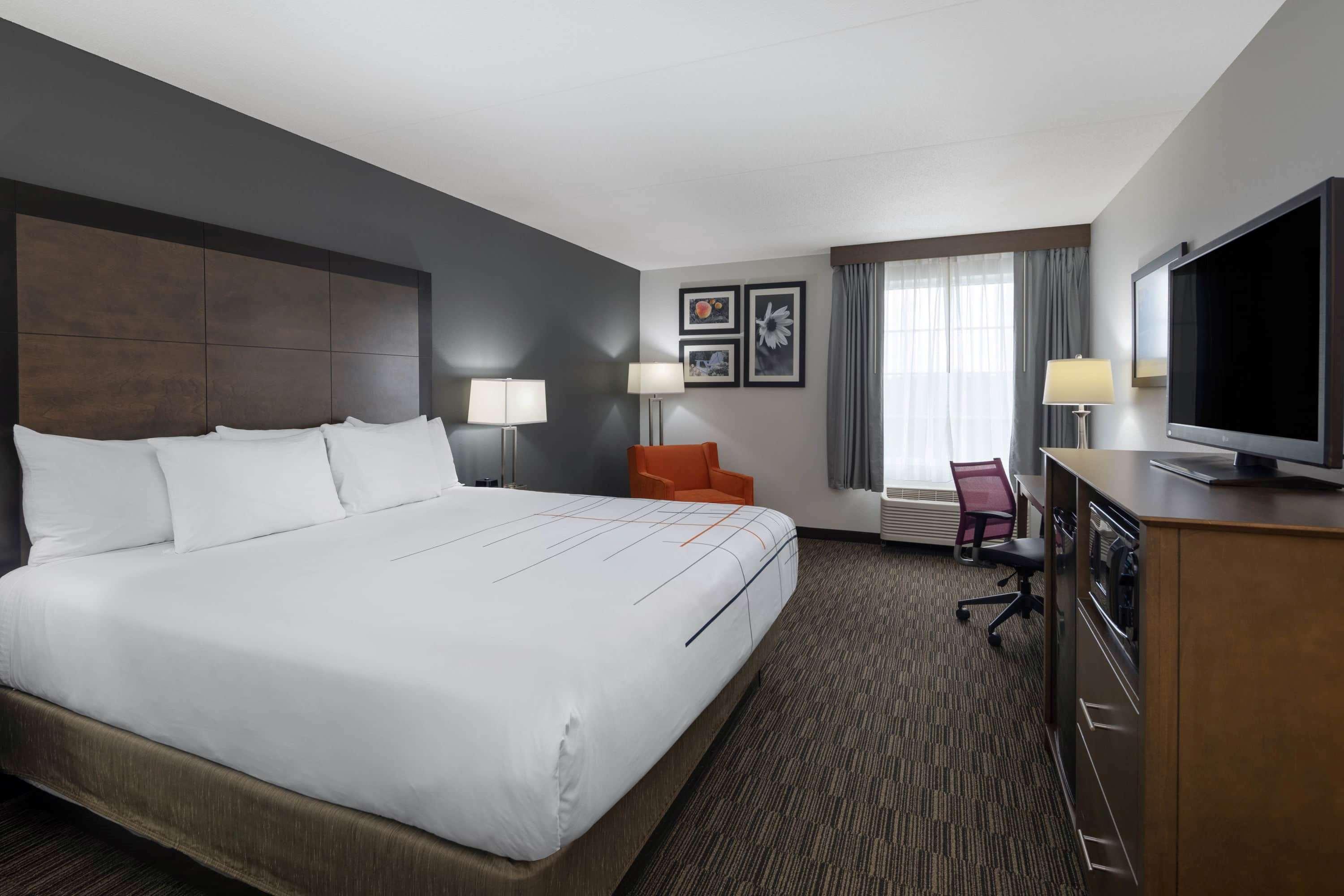 Double King Bed Non Smoking