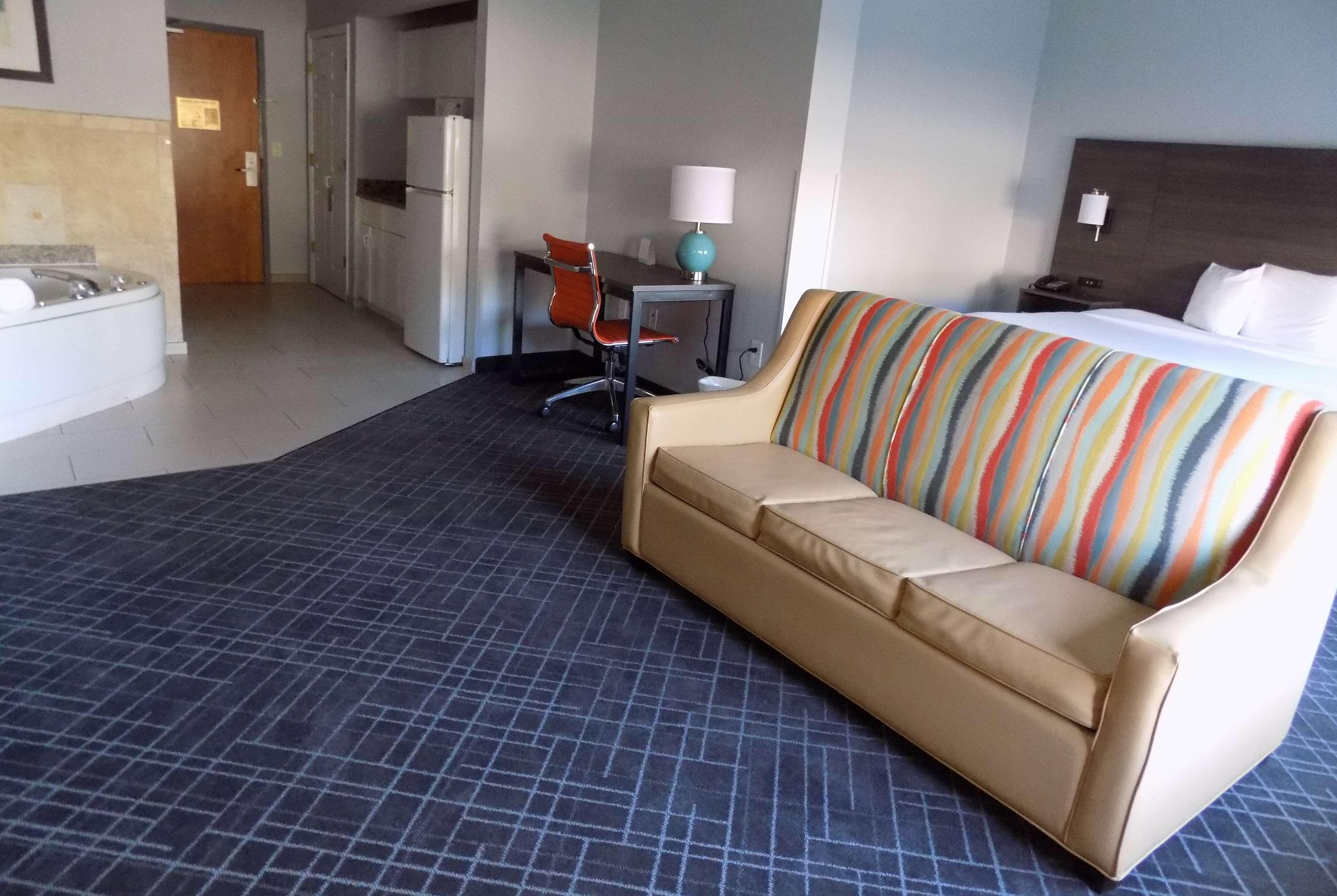 Suite King Bed Non Smoking