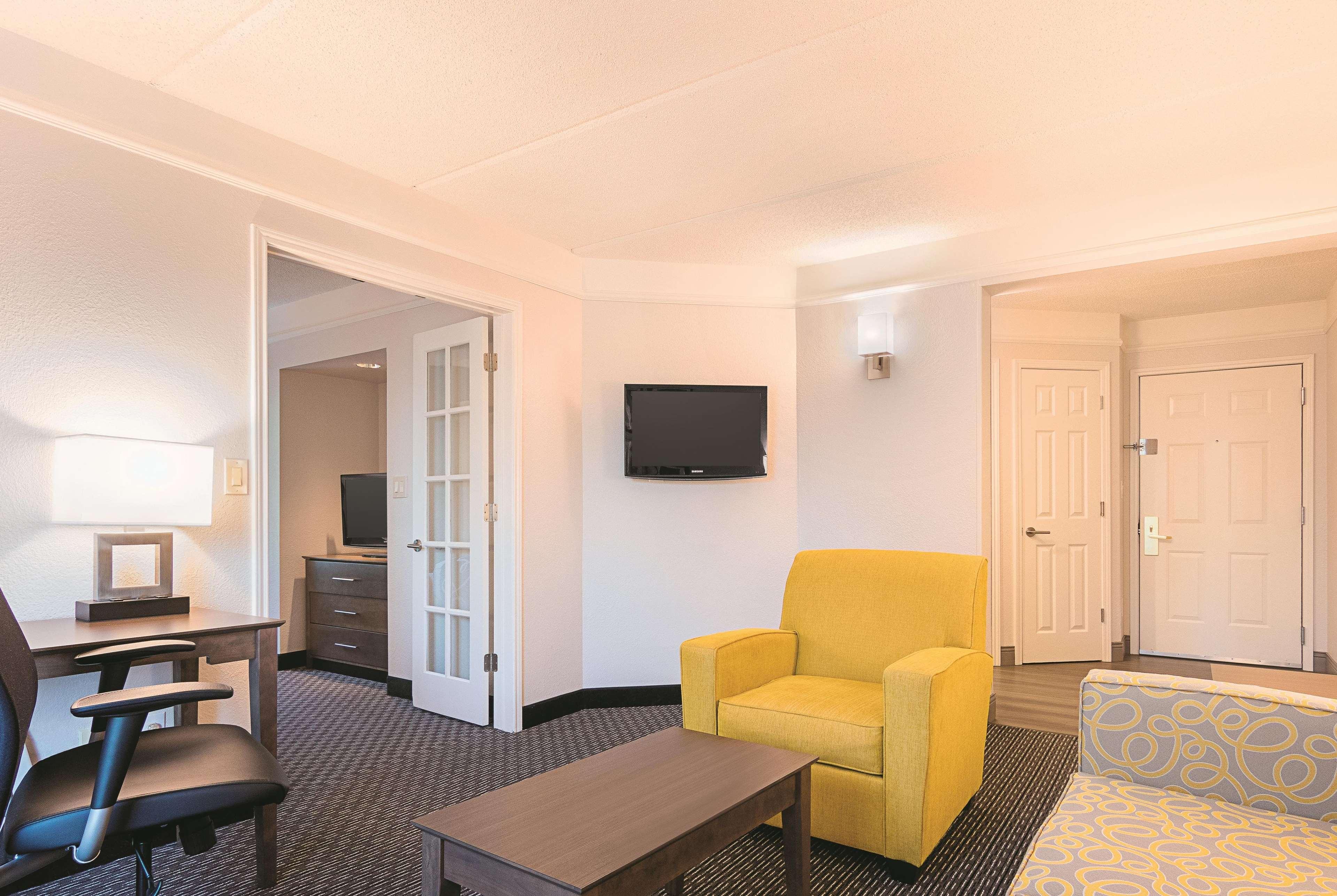 Suite King Bed Non Smoking