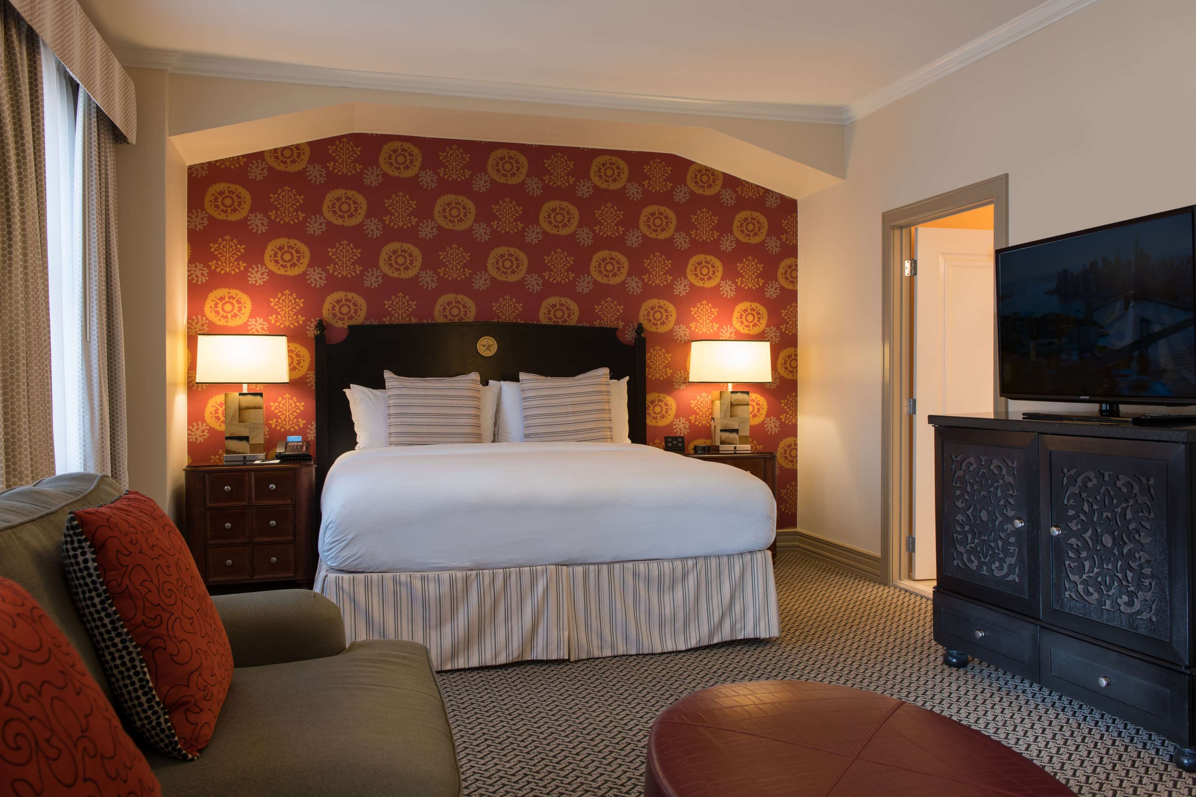 Double Deluxe King Bed