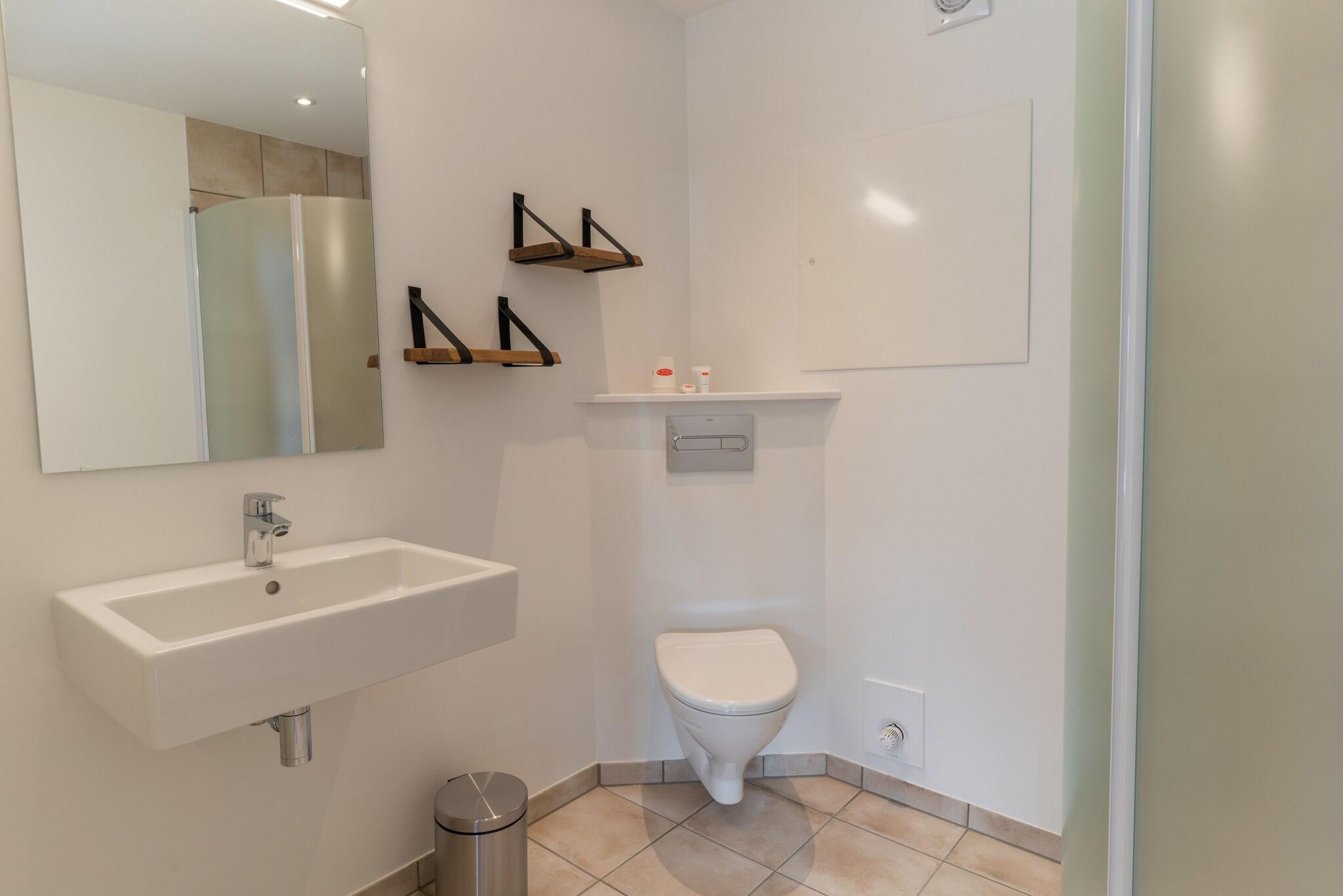 Apartment with Kitchenette