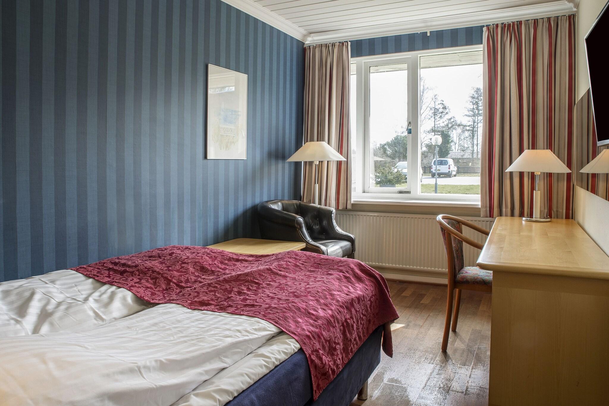 Double Single Queen Size Bed