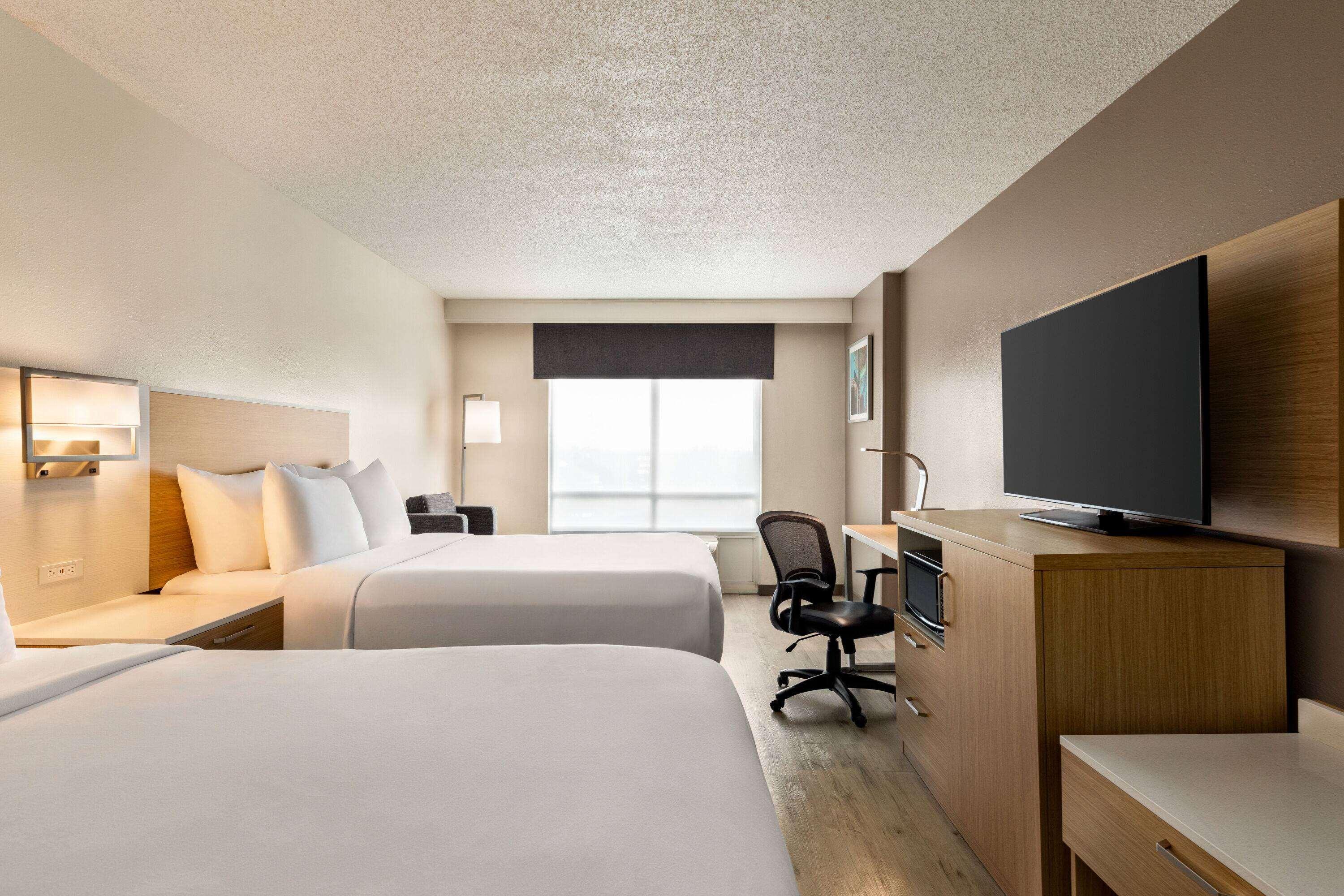 Quadruple Two Queen Beds