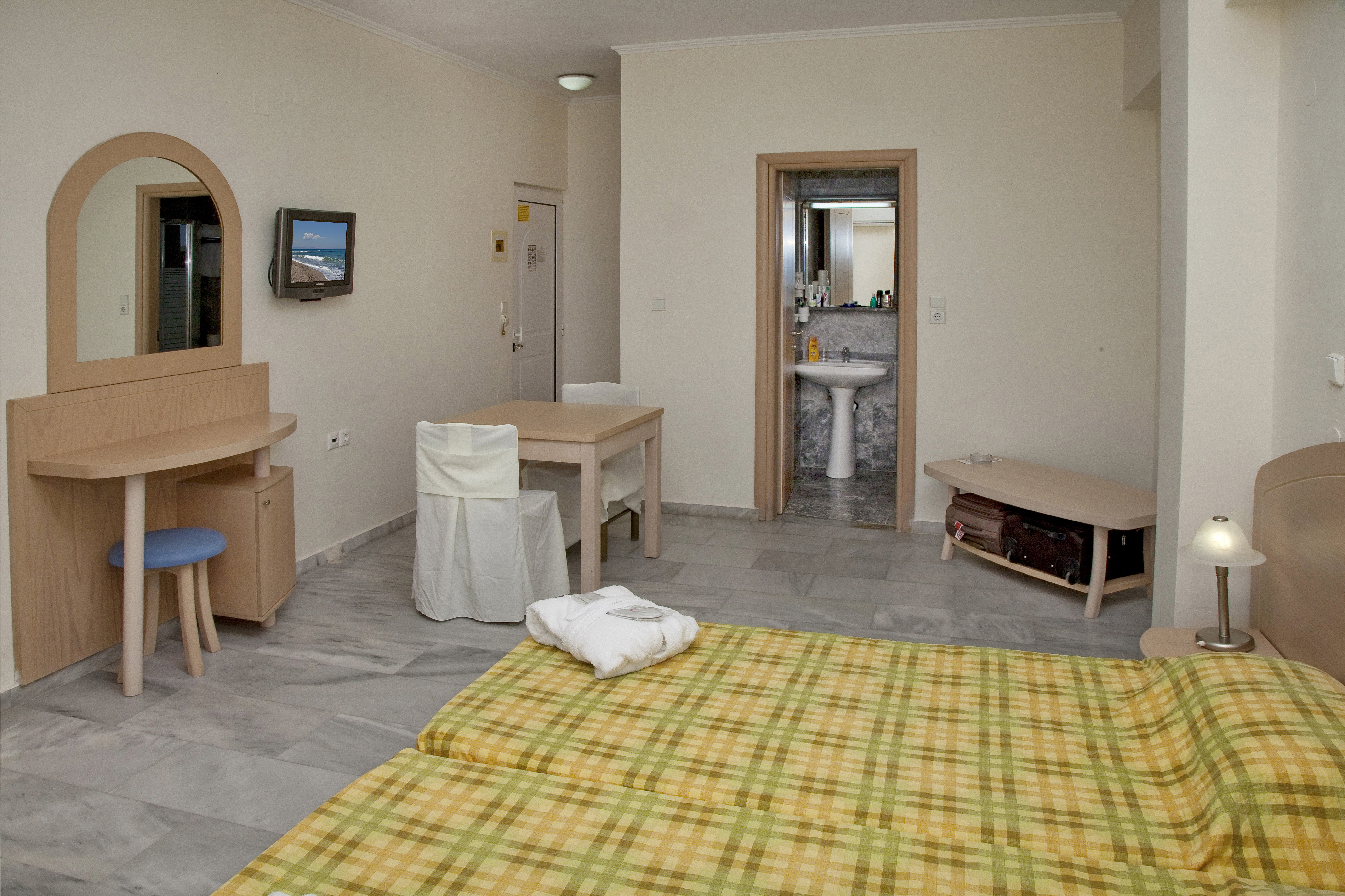 Family Room Capacity 4 Two Bedrooms