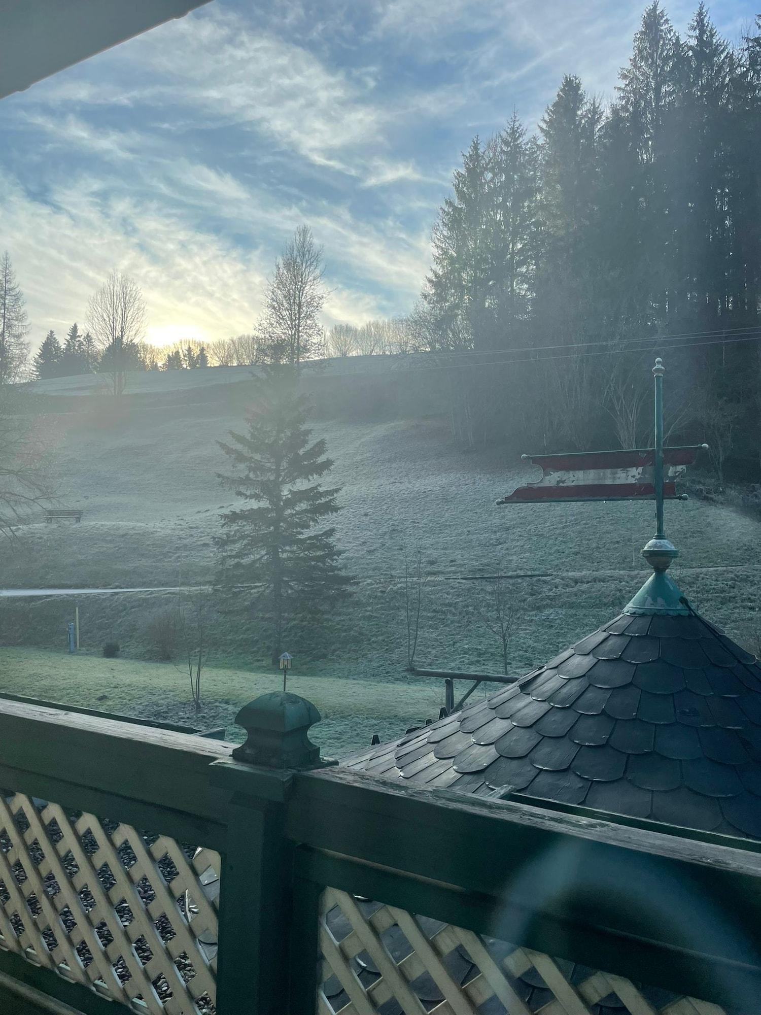 Double Deluxe King Bed