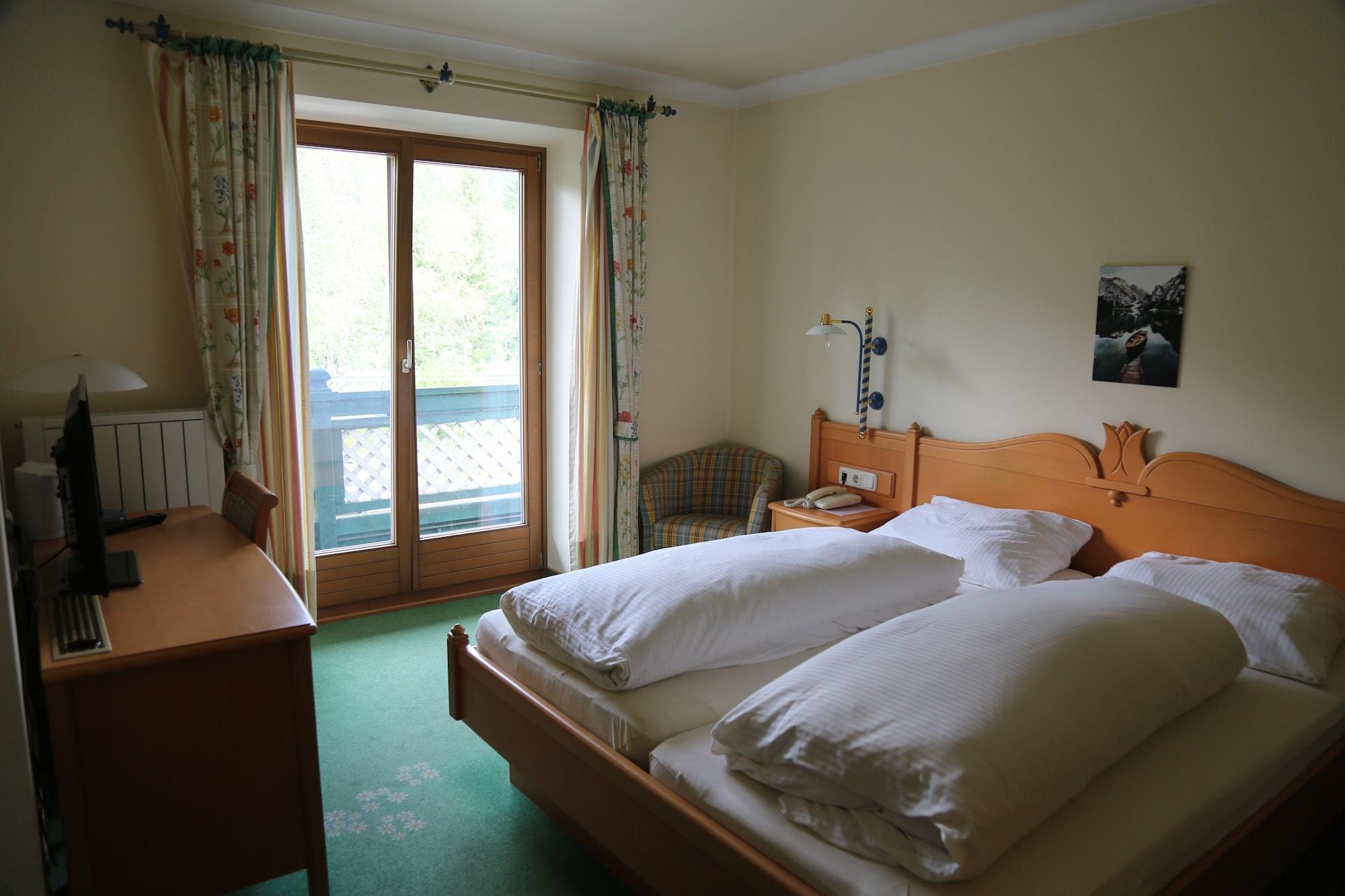 Suite Deluxe King Bed