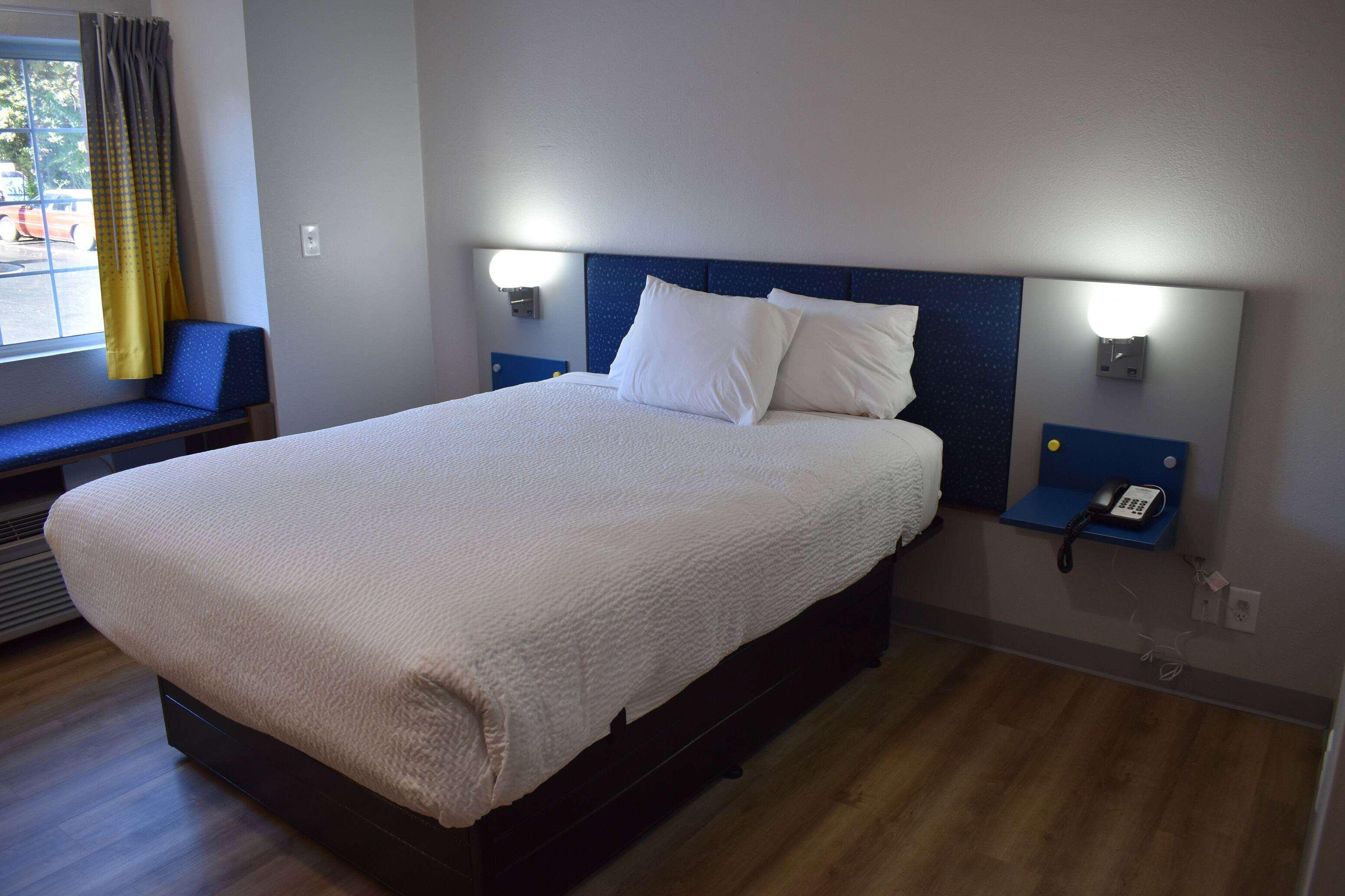 Double Queen Size Bed