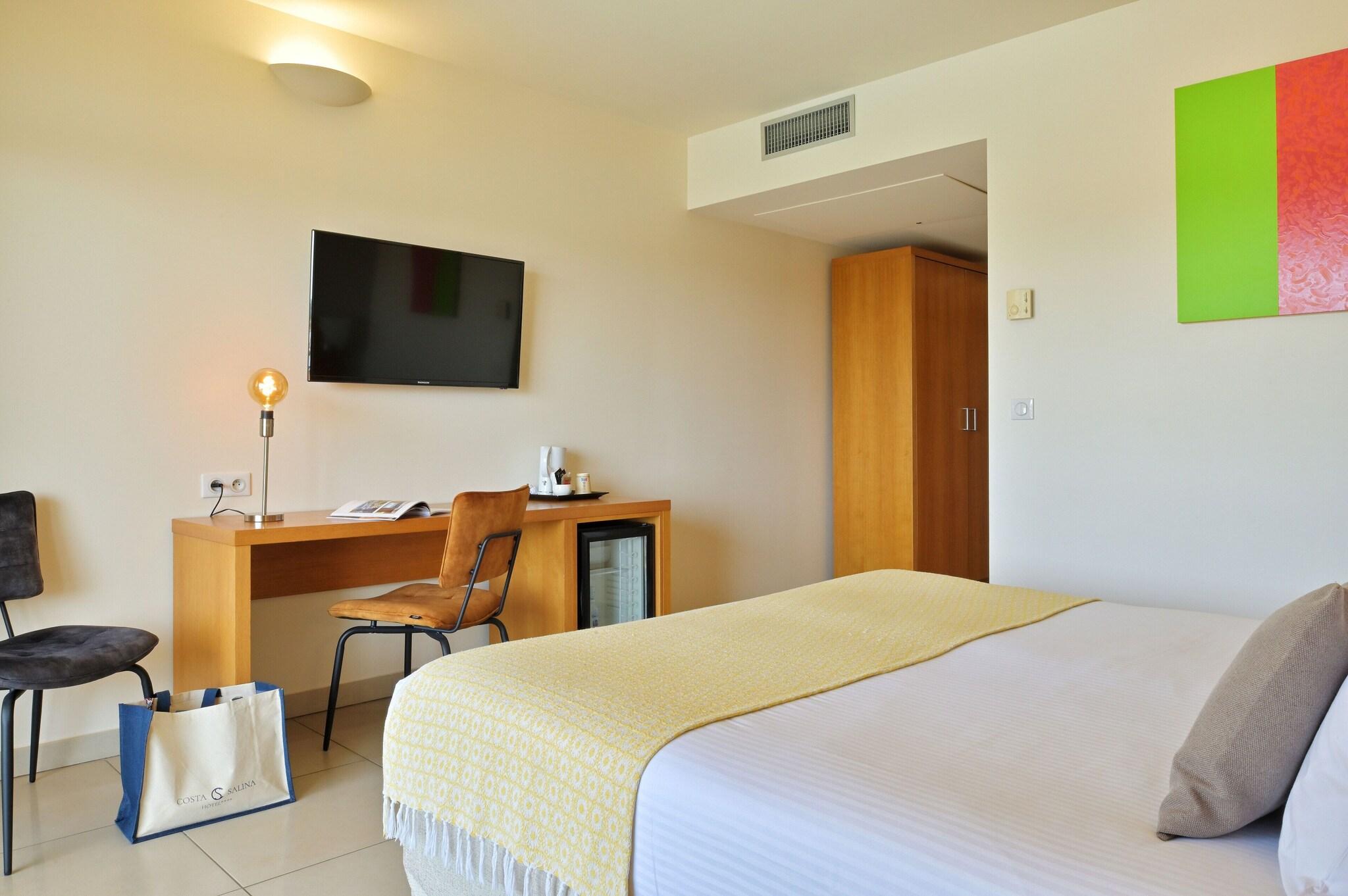 Double or Twin King Size Bed