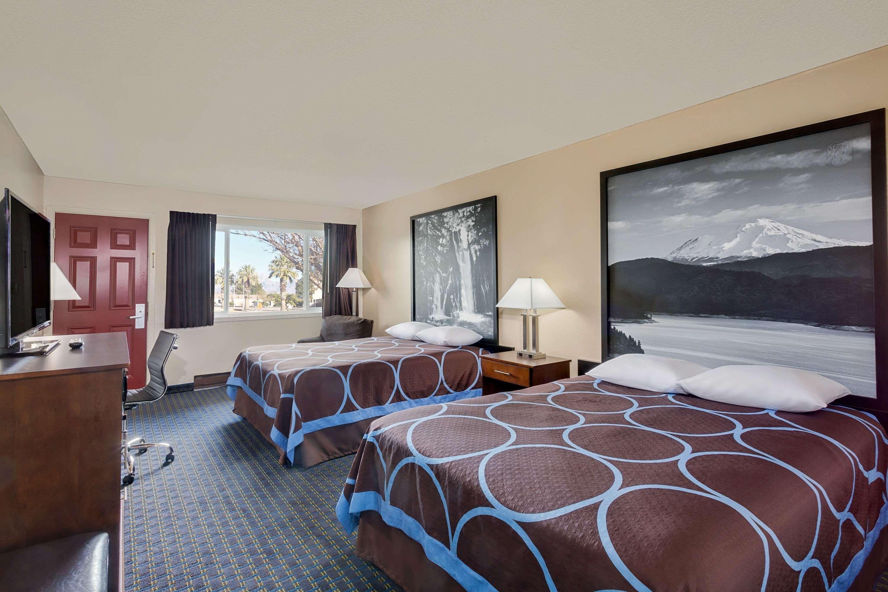 Quadruple Two Queen Beds