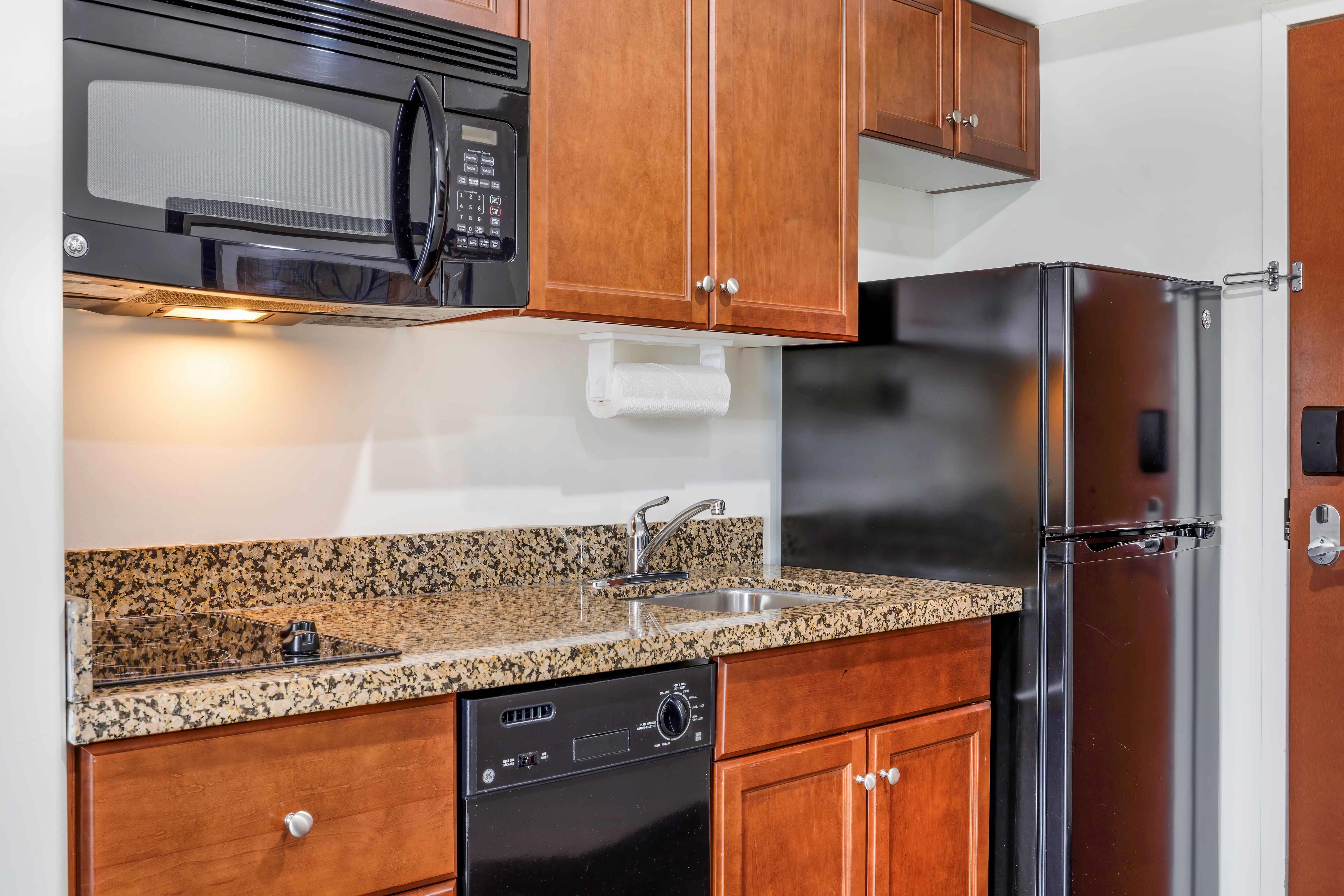 Studio Queen Size Bed