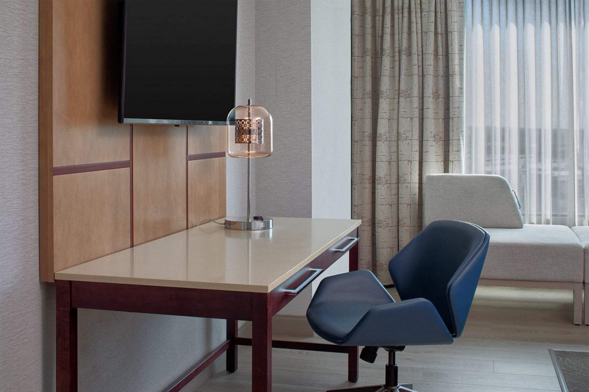 Double Executive King Bed