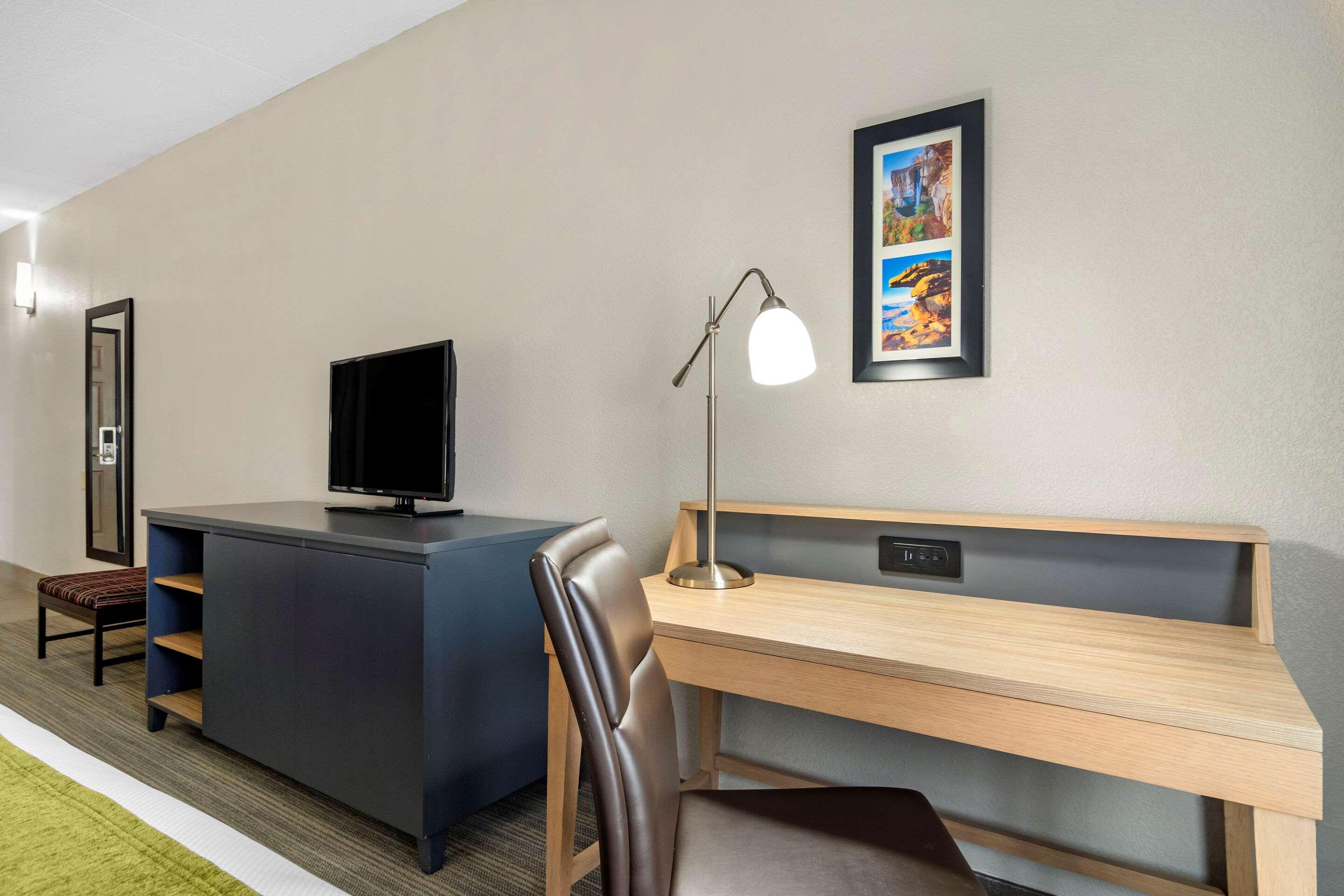 Double Two Queen Beds