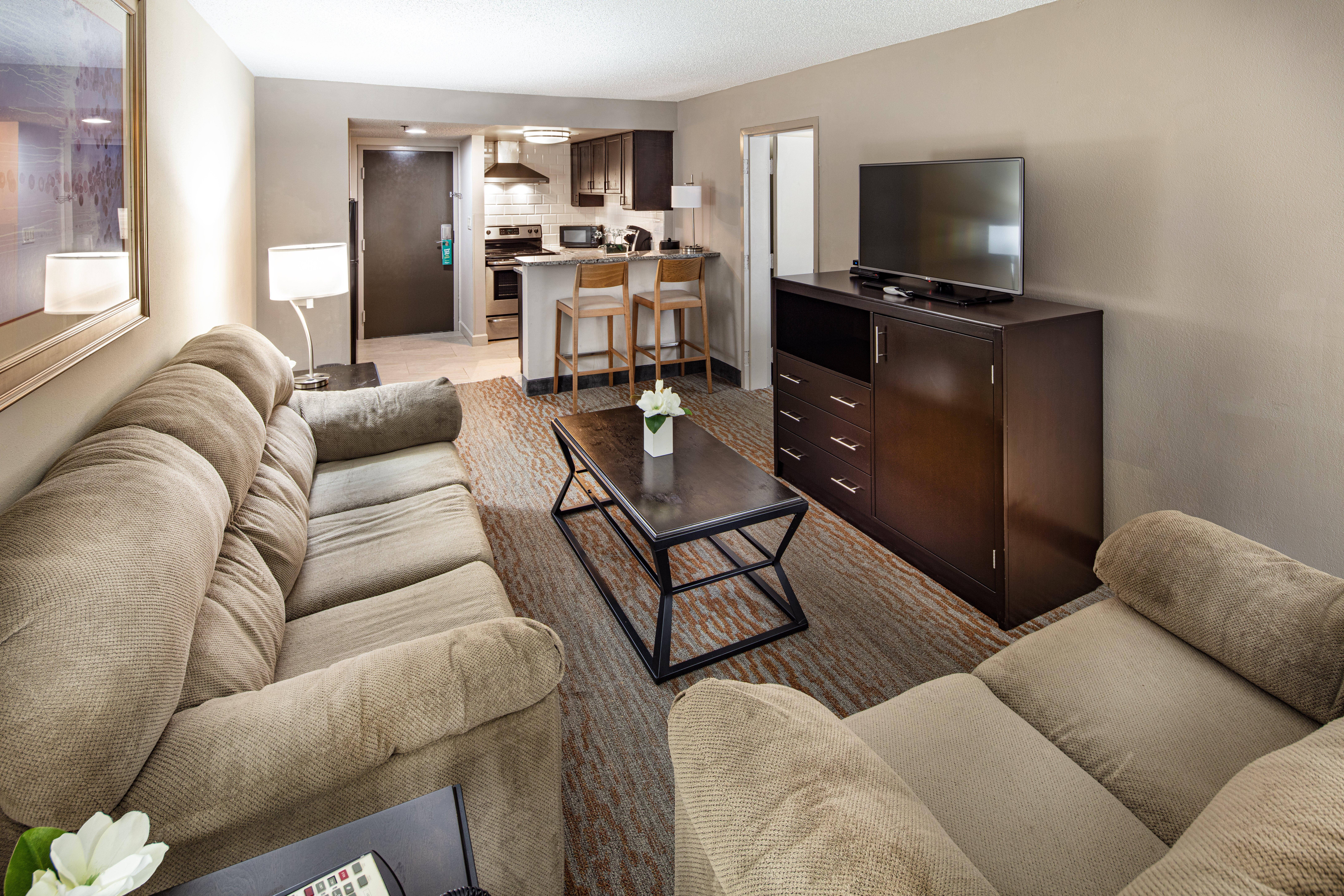 Suite with Kitchenette