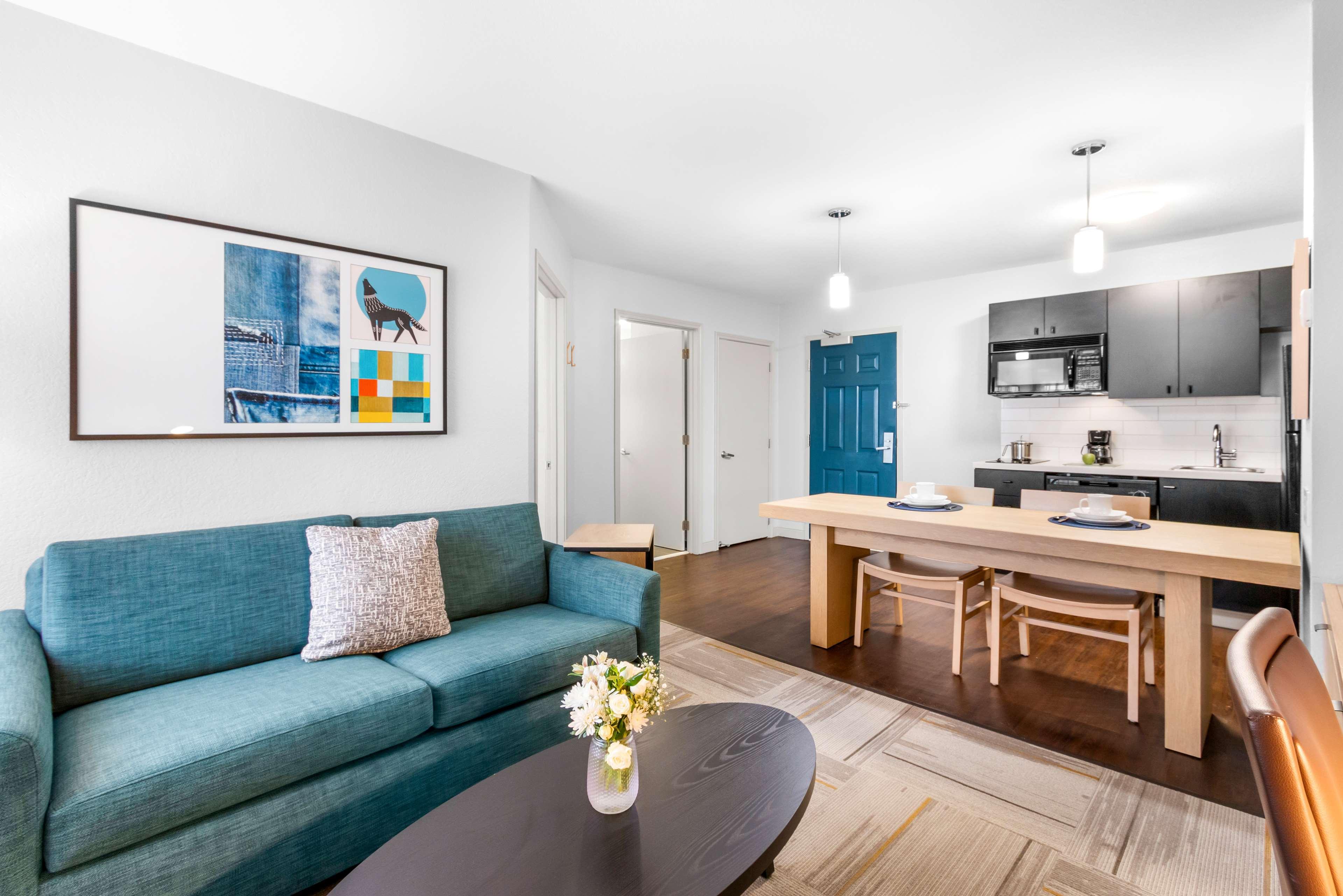 Suite Accessible-queen Size Bed