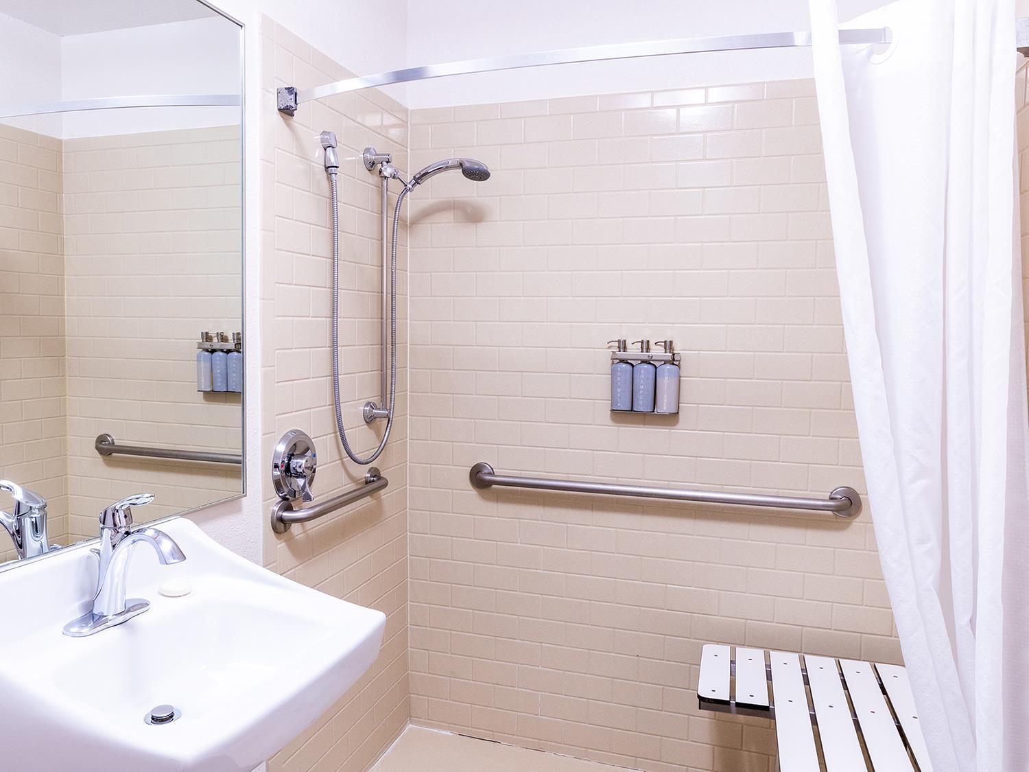 Suite Queen Size Bed