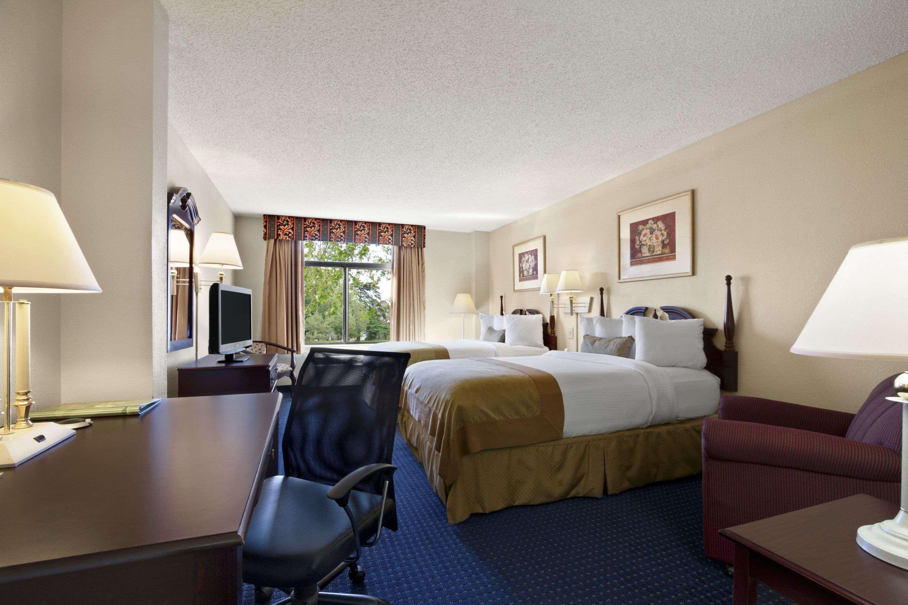 Room Two Double Beds