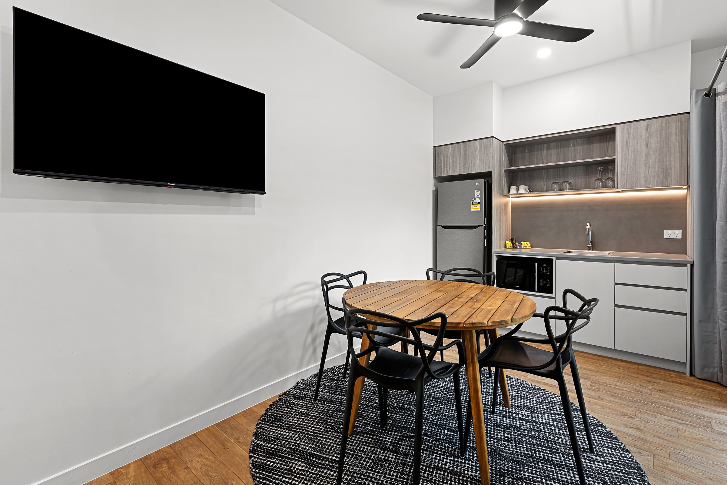 Cabin Two Bedrooms One Bathroom