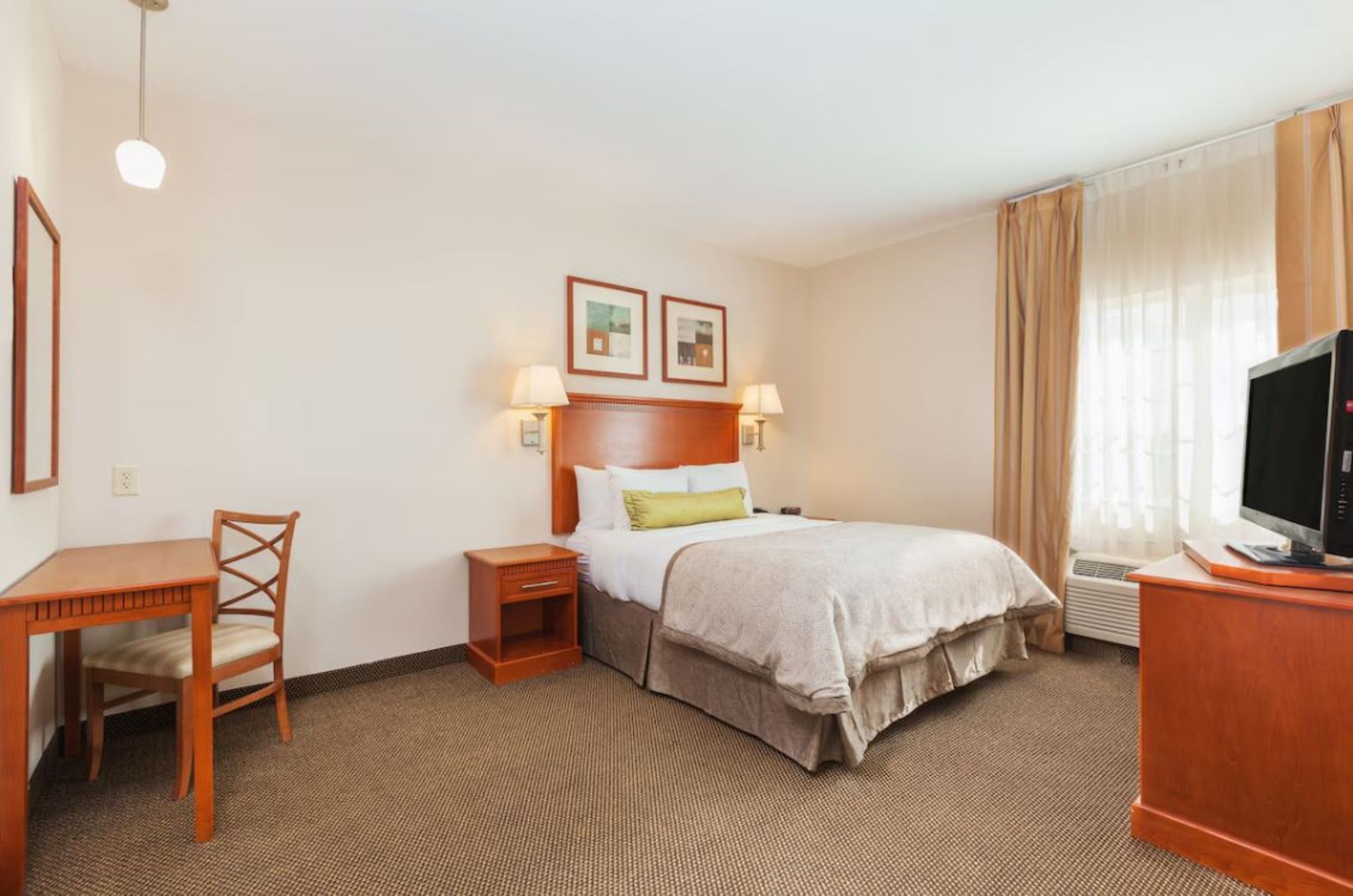 Studio King Size Bed