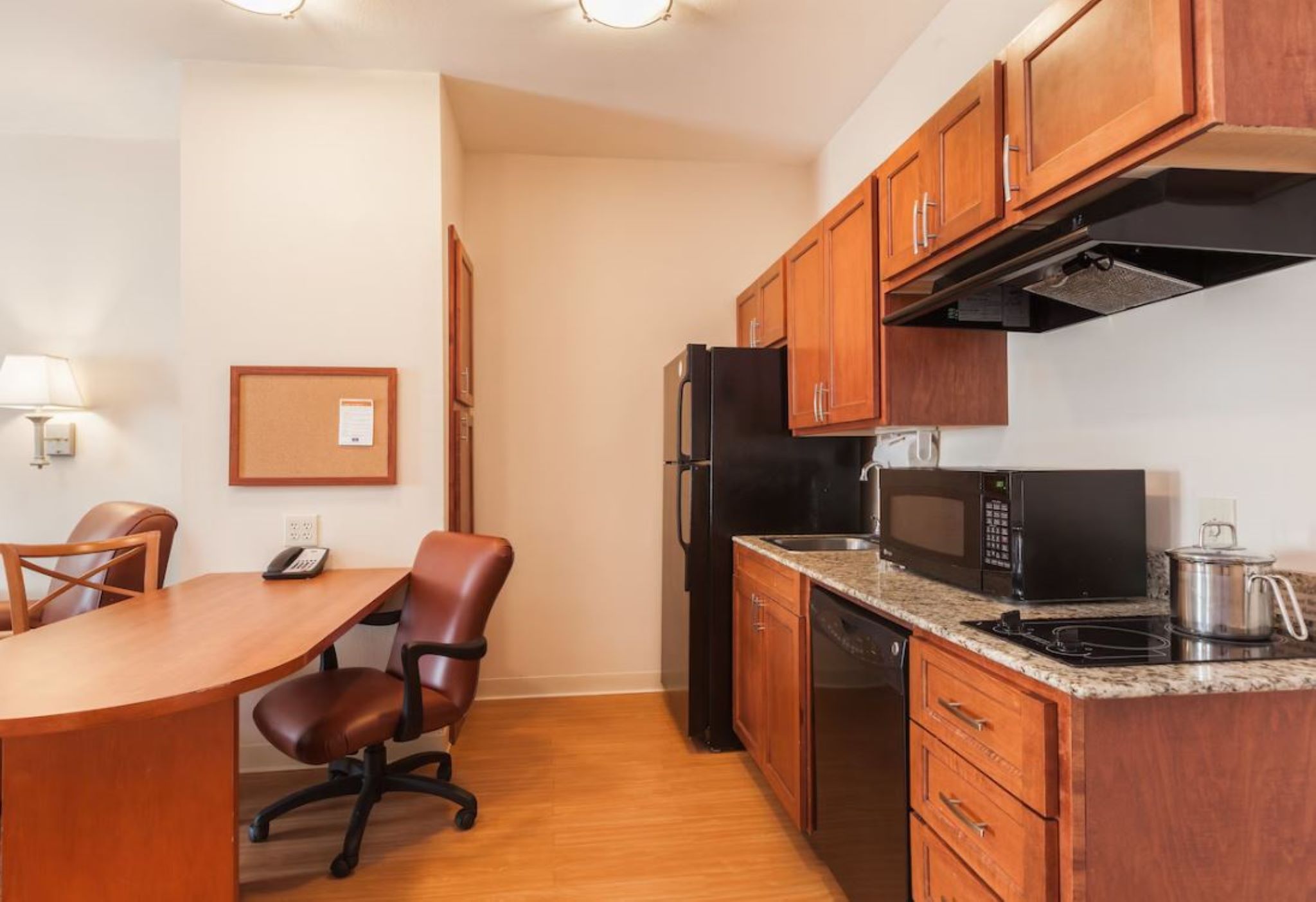 Suite Accessible-queen Size Bed