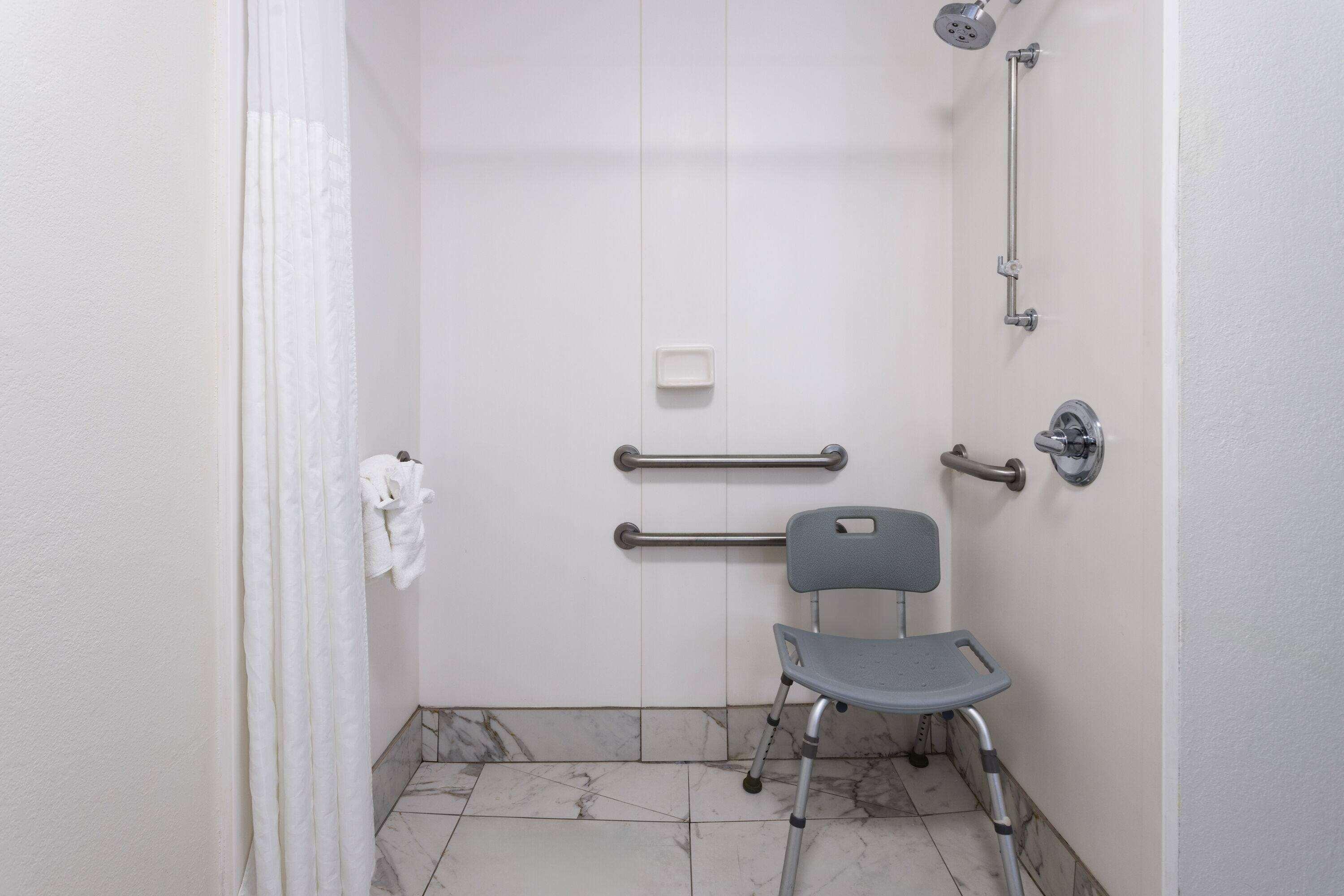 Double King Bed Non Smoking