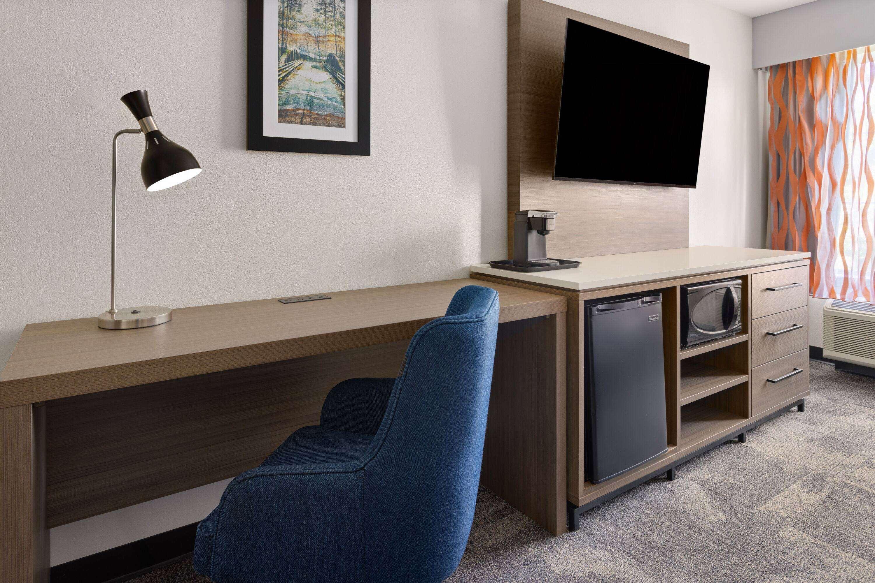 Suite Deluxe King Bed